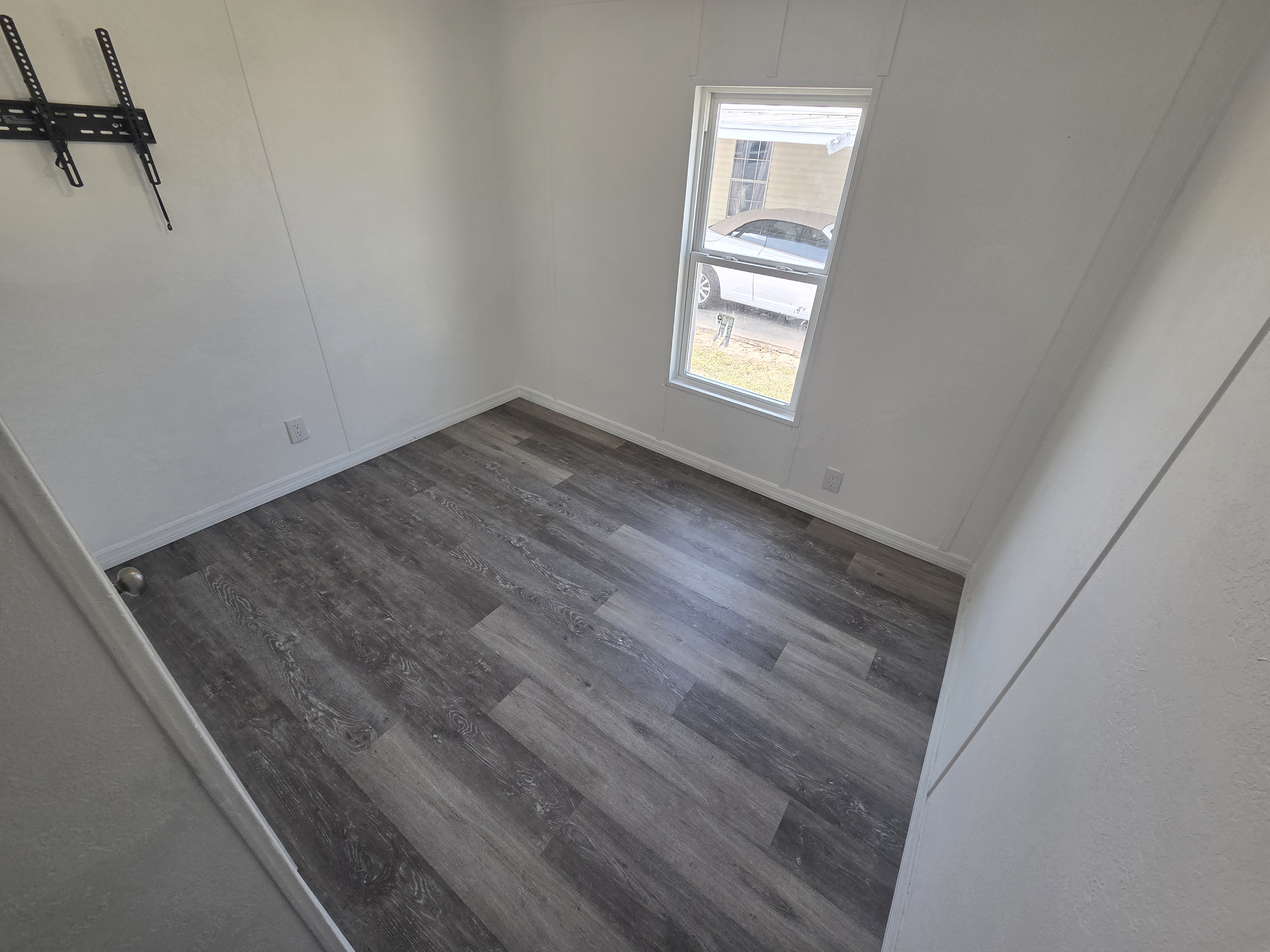 12701 126th Ave, Lot 99, Largo, Florida 33774, 2 Bedrooms Bedrooms, ,1 BathroomBathrooms,All - Age Mobile Home,For Sale,126th Ave, Lot 99,4660