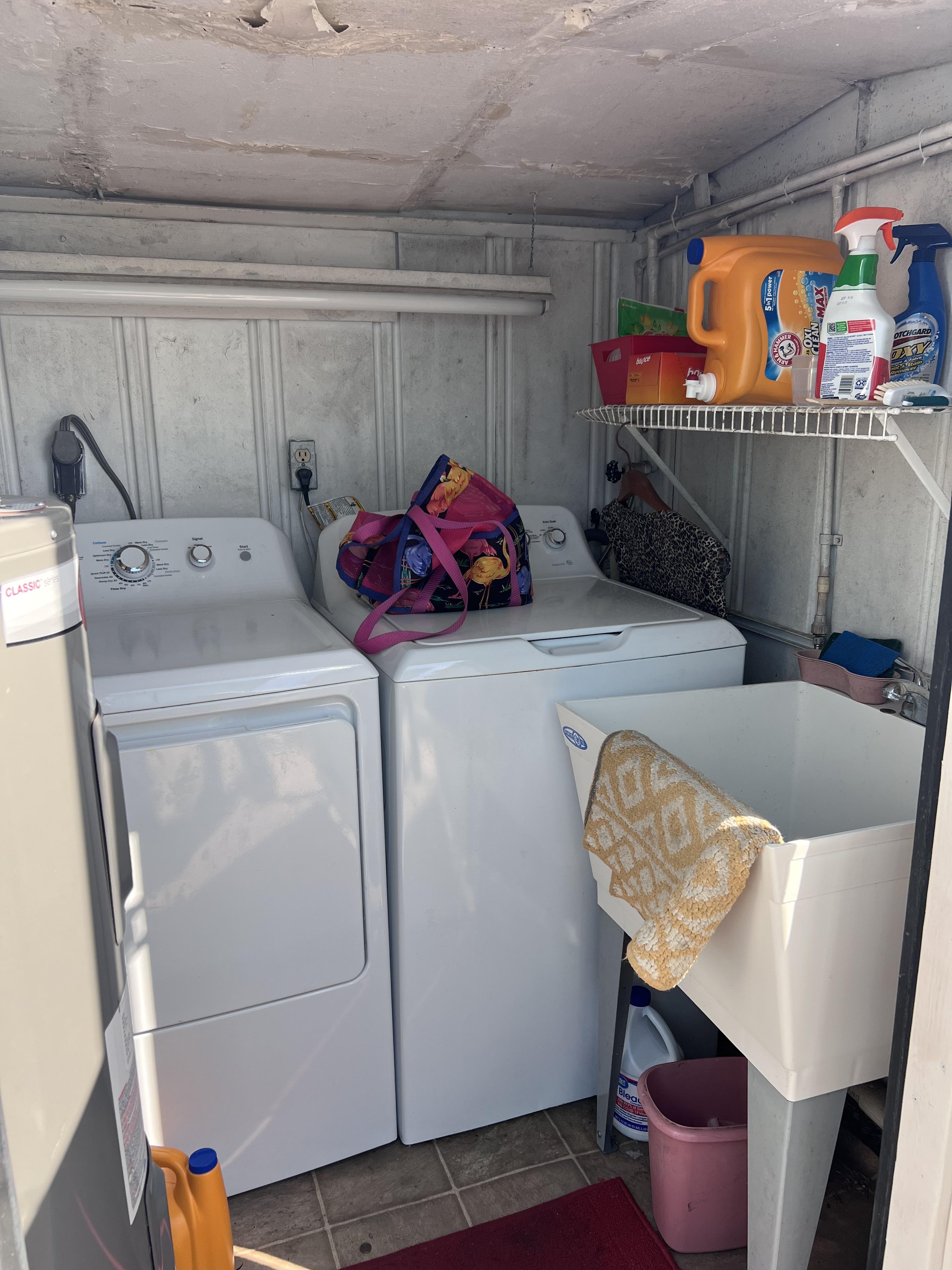 7020 Captain Kidd, Lot 4, Sarasota, Florida 34231, 2 Bedrooms Bedrooms, ,1.5 BathroomsBathrooms,55-Plus Mobile Home,For Sale,Captain Kidd, Lot 4,4667