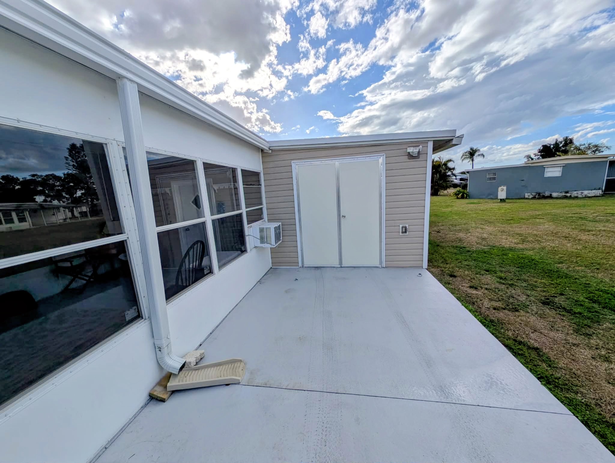 2507 Scuttlebutt Loop, Lot 335, Ruskin, Florida 33570, 2 Bedrooms Bedrooms, ,2 BathroomsBathrooms,55-Plus Mobile Home,For Sale,Scuttlebutt Loop, Lot 335,4668