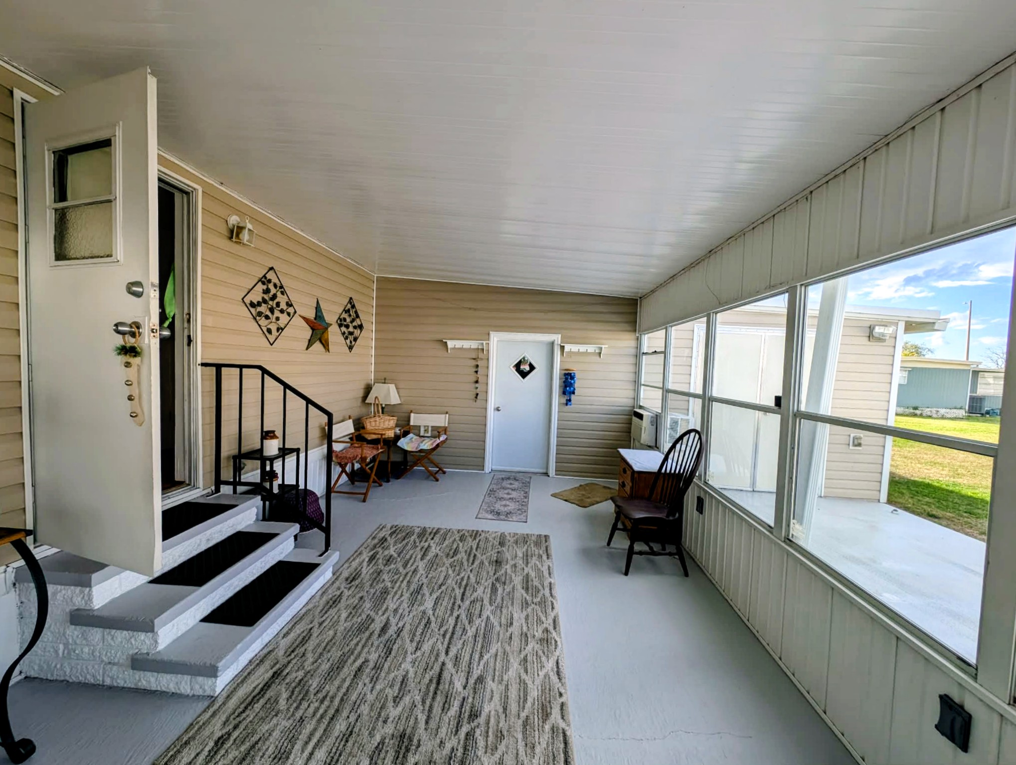 2507 Scuttlebutt Loop, Lot 335, Ruskin, Florida 33570, 2 Bedrooms Bedrooms, ,2 BathroomsBathrooms,55-Plus Mobile Home,For Sale,Scuttlebutt Loop, Lot 335,4668