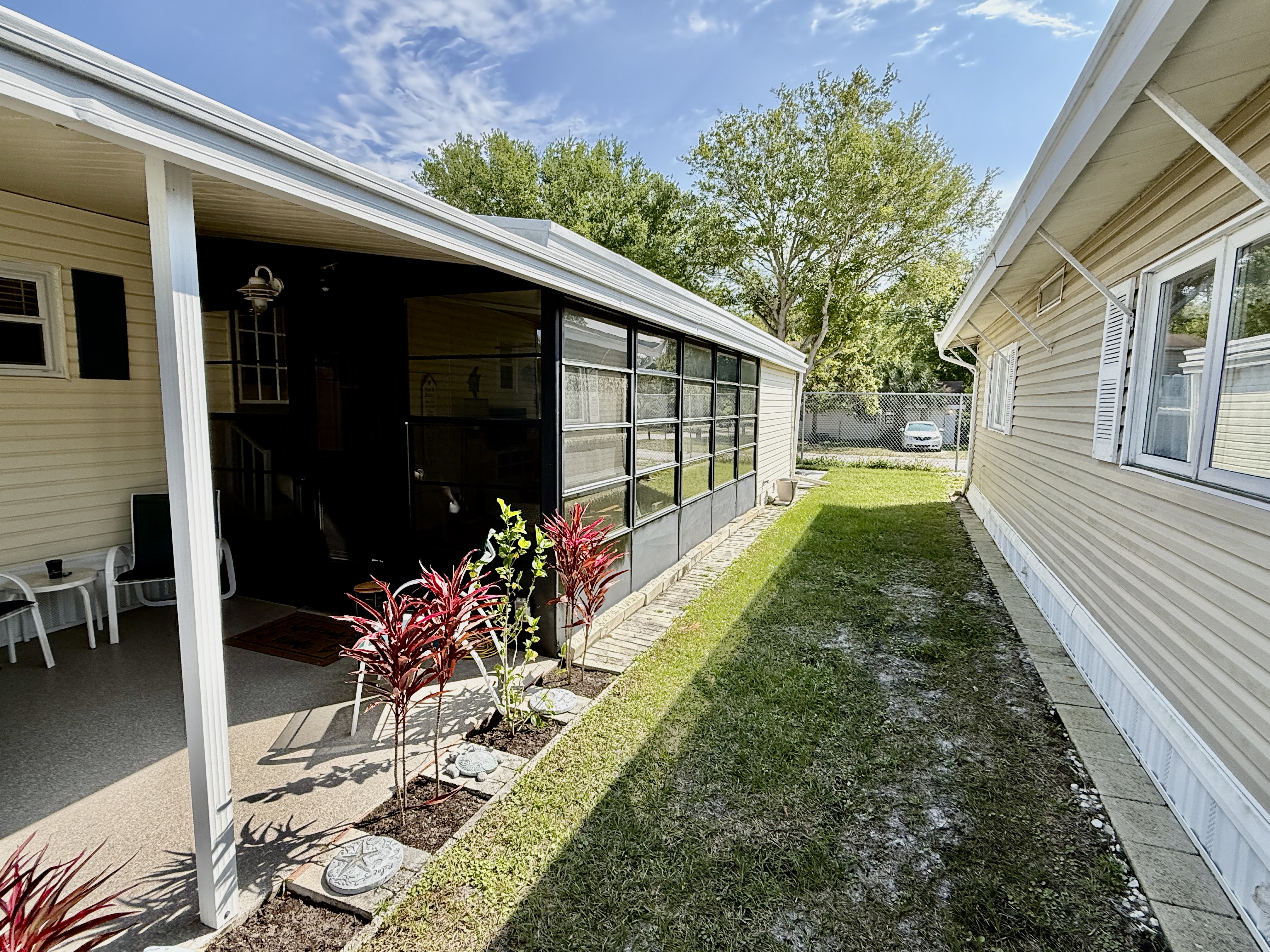659 Poinsettia Dr, Largo, Florida 33770, 2 Bedrooms Bedrooms, ,2 BathroomsBathrooms,55-Plus Mobile Home,For Sale,Poinsettia Dr,4681