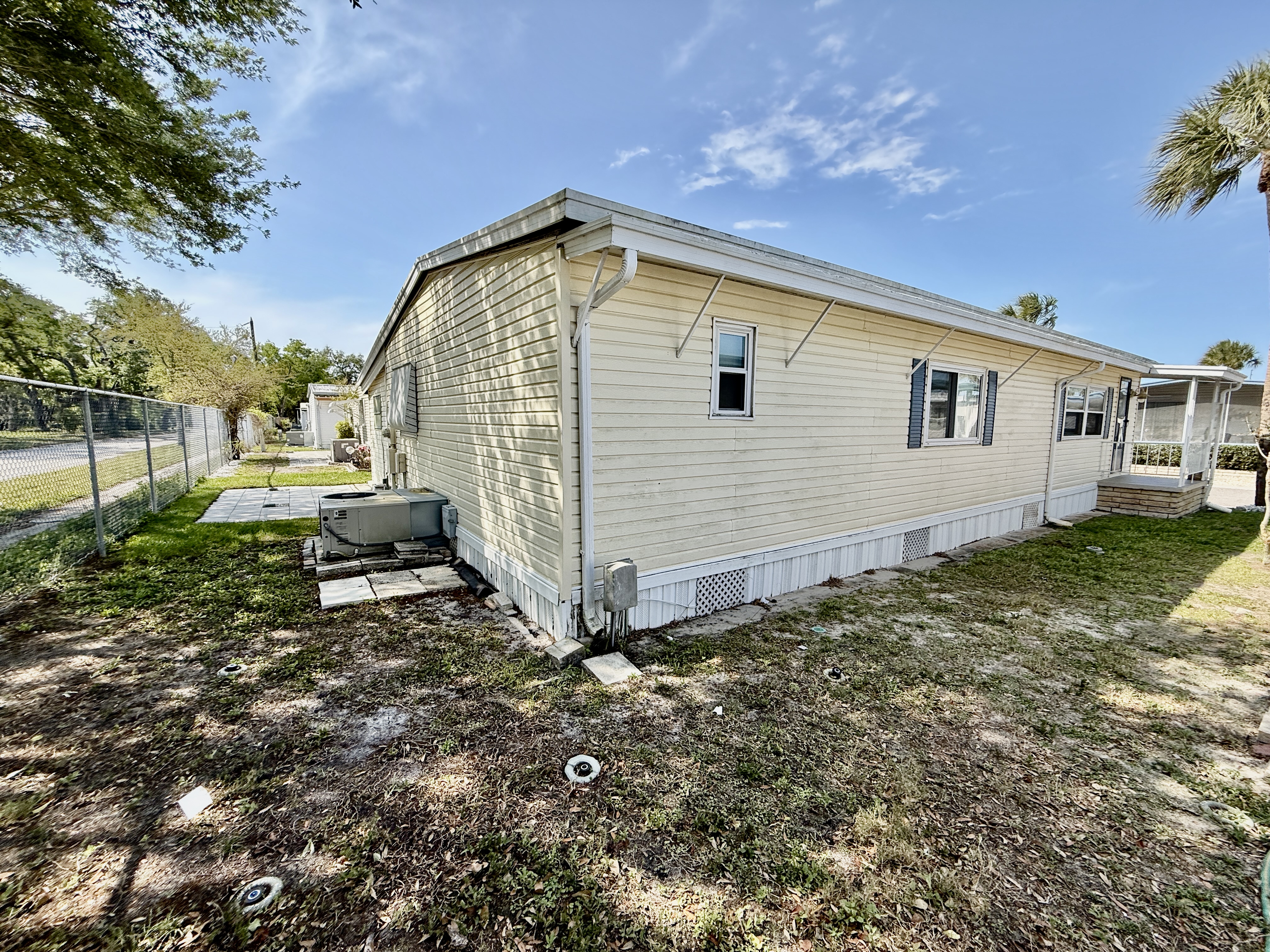 659 Poinsettia Dr, Largo, Florida 33770, 2 Bedrooms Bedrooms, ,2 BathroomsBathrooms,55-Plus Mobile Home,For Sale,Poinsettia Dr,4681