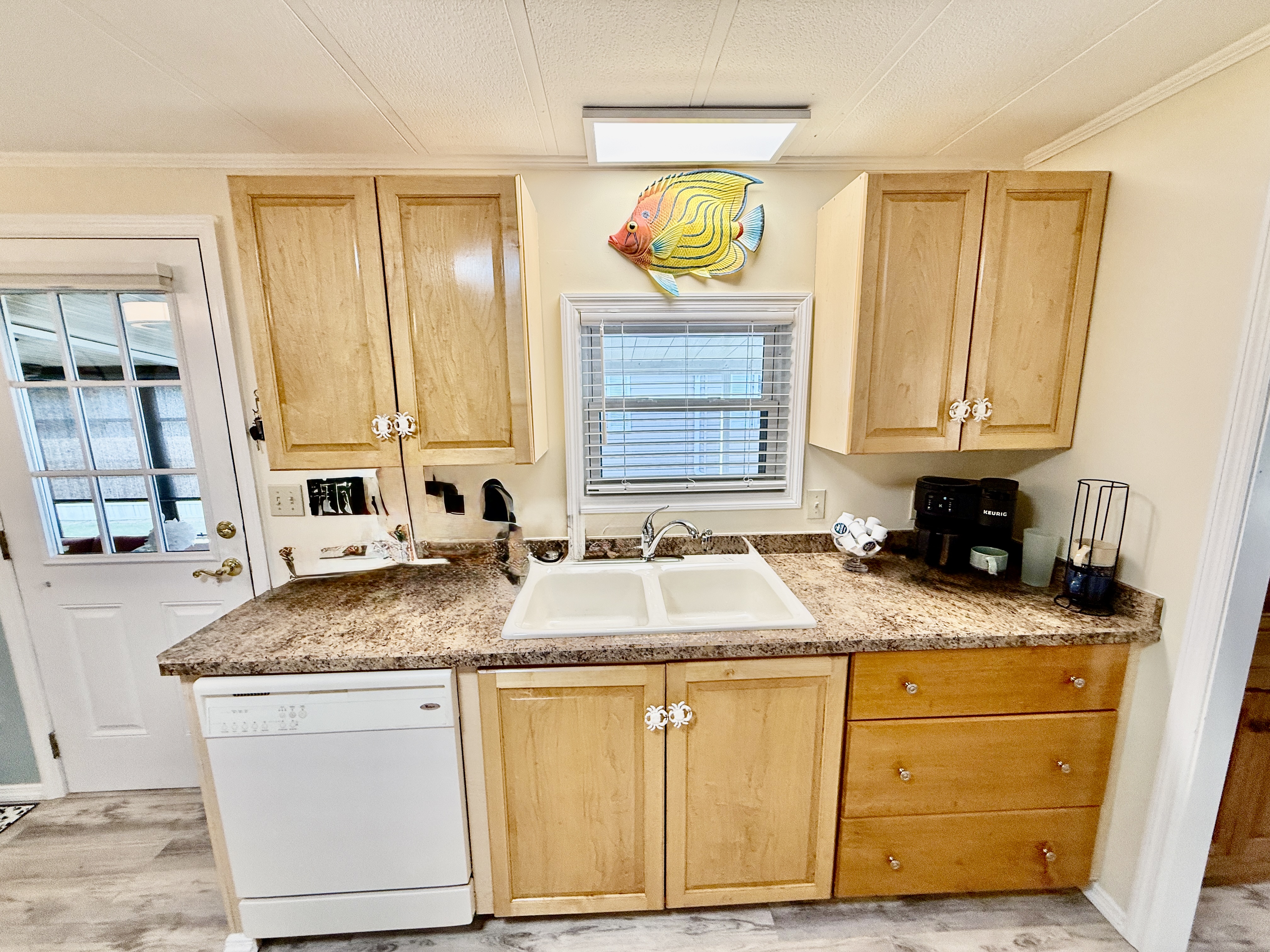 659 Poinsettia Dr, Largo, Florida 33770, 2 Bedrooms Bedrooms, ,2 BathroomsBathrooms,55-Plus Mobile Home,For Sale,Poinsettia Dr,4681