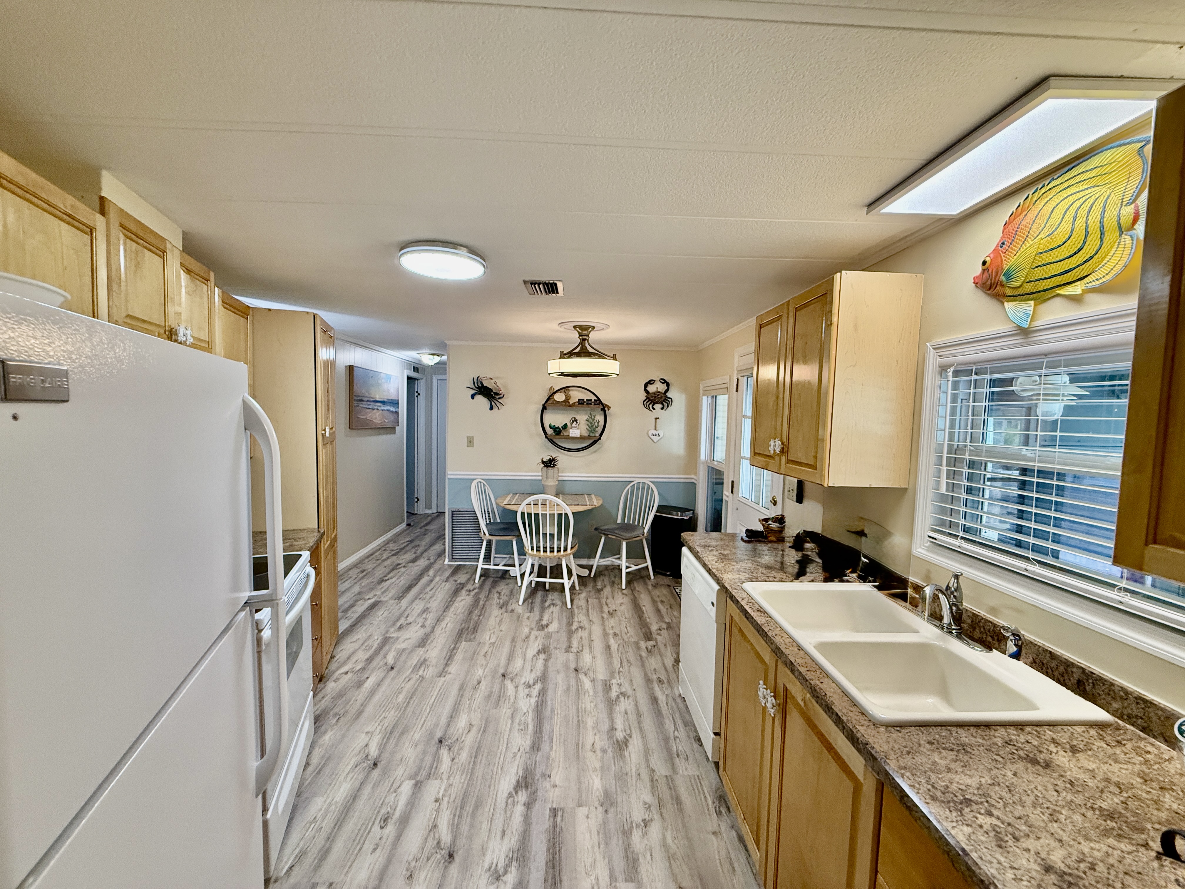 659 Poinsettia Dr, Largo, Florida 33770, 2 Bedrooms Bedrooms, ,2 BathroomsBathrooms,55-Plus Mobile Home,For Sale,Poinsettia Dr,4681