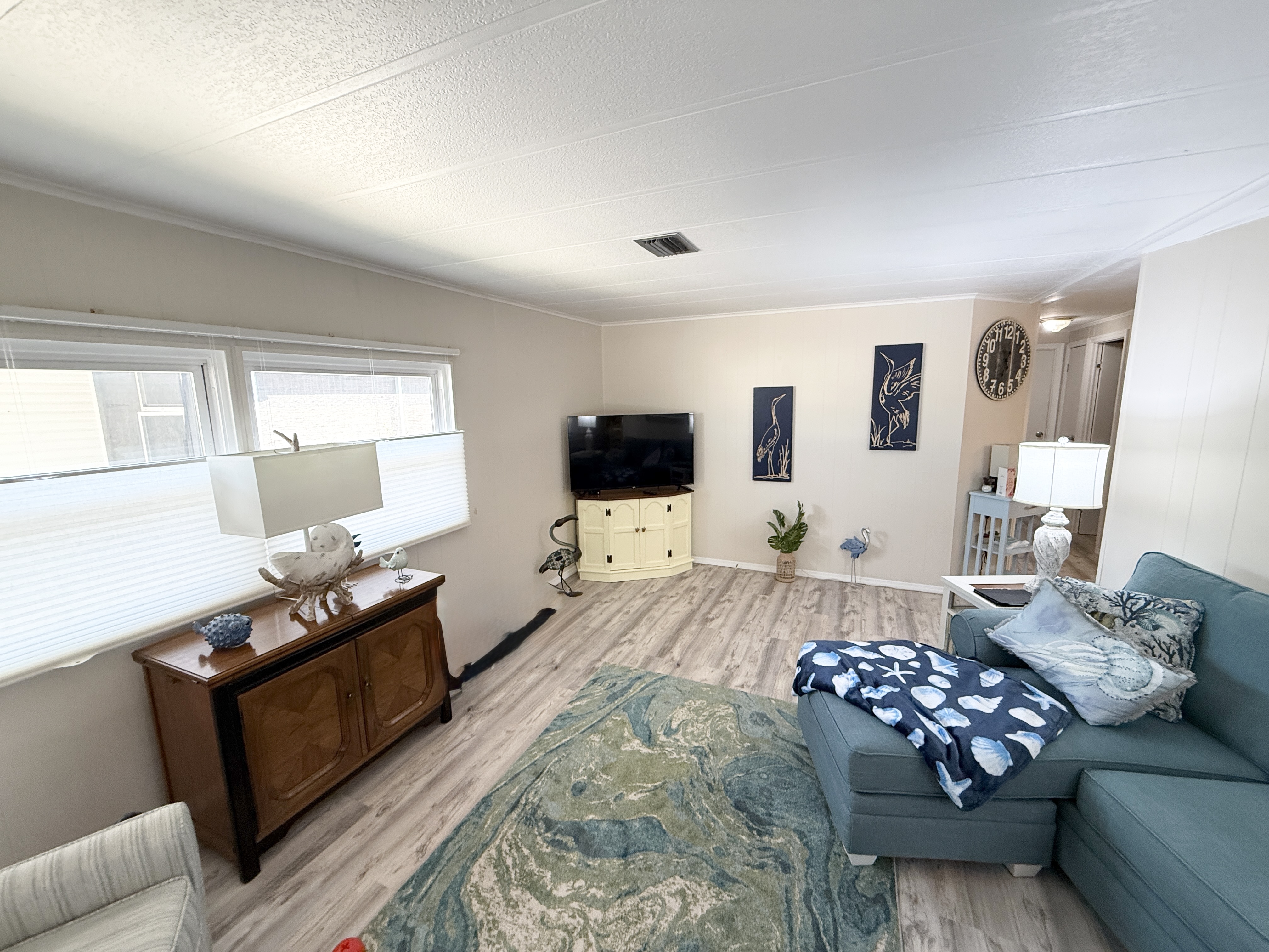 659 Poinsettia Dr, Largo, Florida 33770, 2 Bedrooms Bedrooms, ,2 BathroomsBathrooms,55-Plus Mobile Home,For Sale,Poinsettia Dr,4681