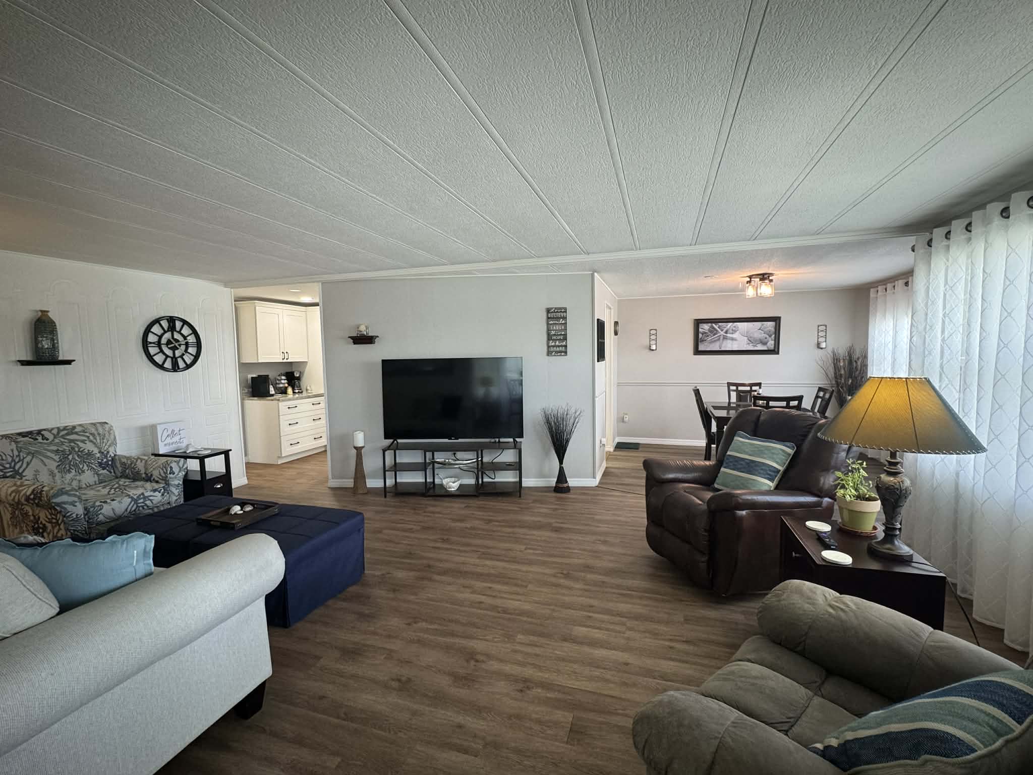 4011 Countryside Dr, Ellenton, Florida 34222, 2 Bedrooms Bedrooms, ,2 BathroomsBathrooms,55-Plus Mobile Home,For Sale,Countryside Dr,4687