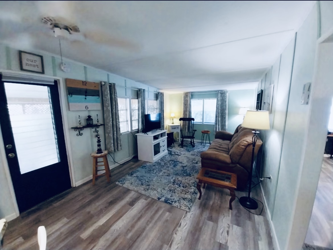 2701 34th Street North, Lot 554, St. Petersburg, Florida 33713, 2 Bedrooms Bedrooms, ,1 BathroomBathrooms,55-Plus Mobile Home,For Sale,34th Street North, Lot 554,4693
