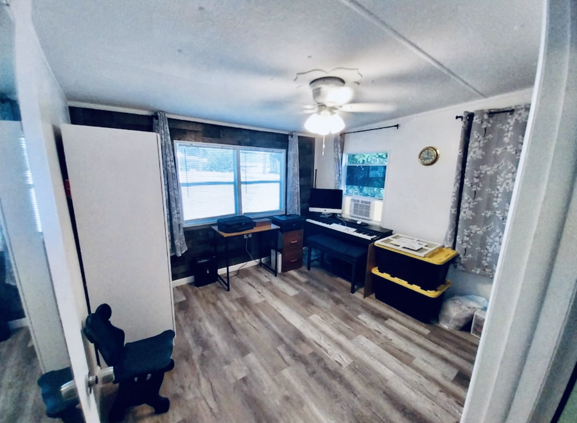 2701 34th Street North, Lot 554, St. Petersburg, Florida 33713, 2 Bedrooms Bedrooms, ,1 BathroomBathrooms,55-Plus Mobile Home,For Sale,34th Street North, Lot 554,4693