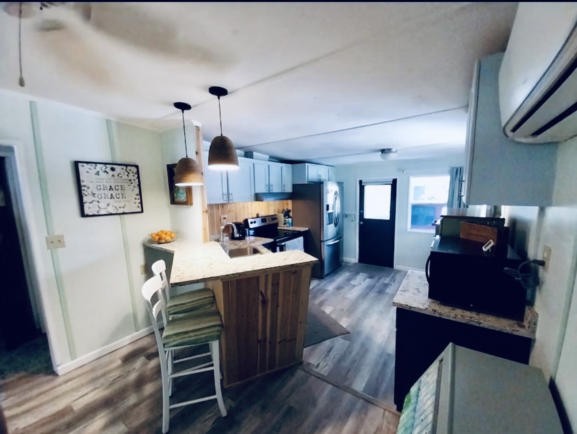 2701 34th Street North, Lot 554, St. Petersburg, Florida 33713, 2 Bedrooms Bedrooms, ,1 BathroomBathrooms,55-Plus Mobile Home,For Sale,34th Street North, Lot 554,4693