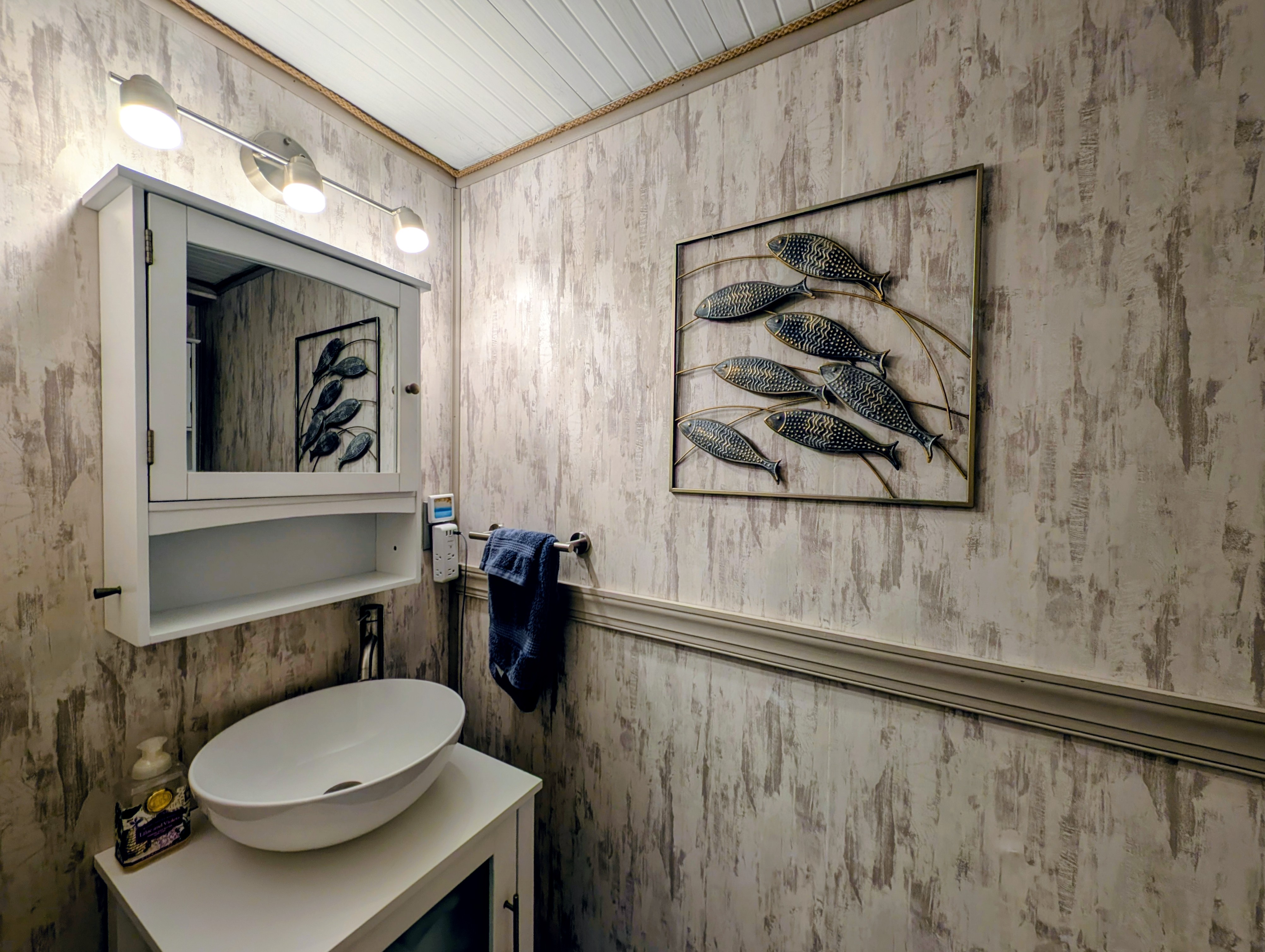 2206 Chaney Dr, Lot 442, Ruskin, Florida 33570, 2 Bedrooms Bedrooms, ,1.5 BathroomsBathrooms,55-Plus Mobile Home,For Sale,Chaney Dr, Lot 442,4701