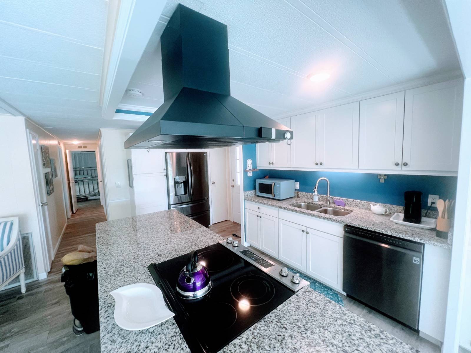 12100 Seminole Blvd, Lot 285, Largo, Florida 33778, 2 Bedrooms Bedrooms, ,2 BathroomsBathrooms,55-Plus Mobile Home,For Sale,Seminole Blvd, Lot 285,4709