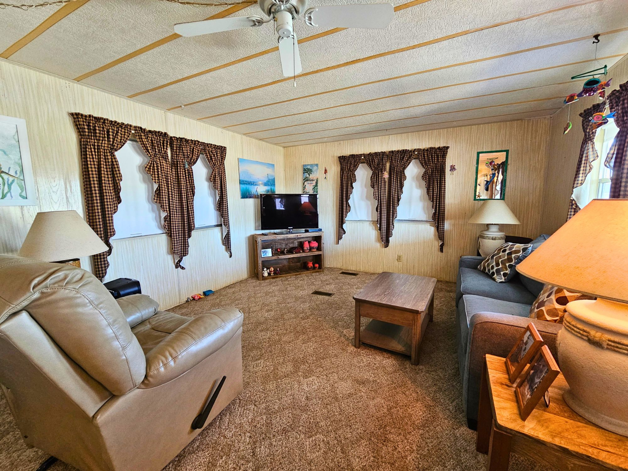 508 44th Ave E, Lot E11, Bradenton, Florida 34203, 2 Bedrooms Bedrooms, ,1 BathroomBathrooms,55-Plus Mobile Home,For Sale,44th Ave E, Lot E11,4710