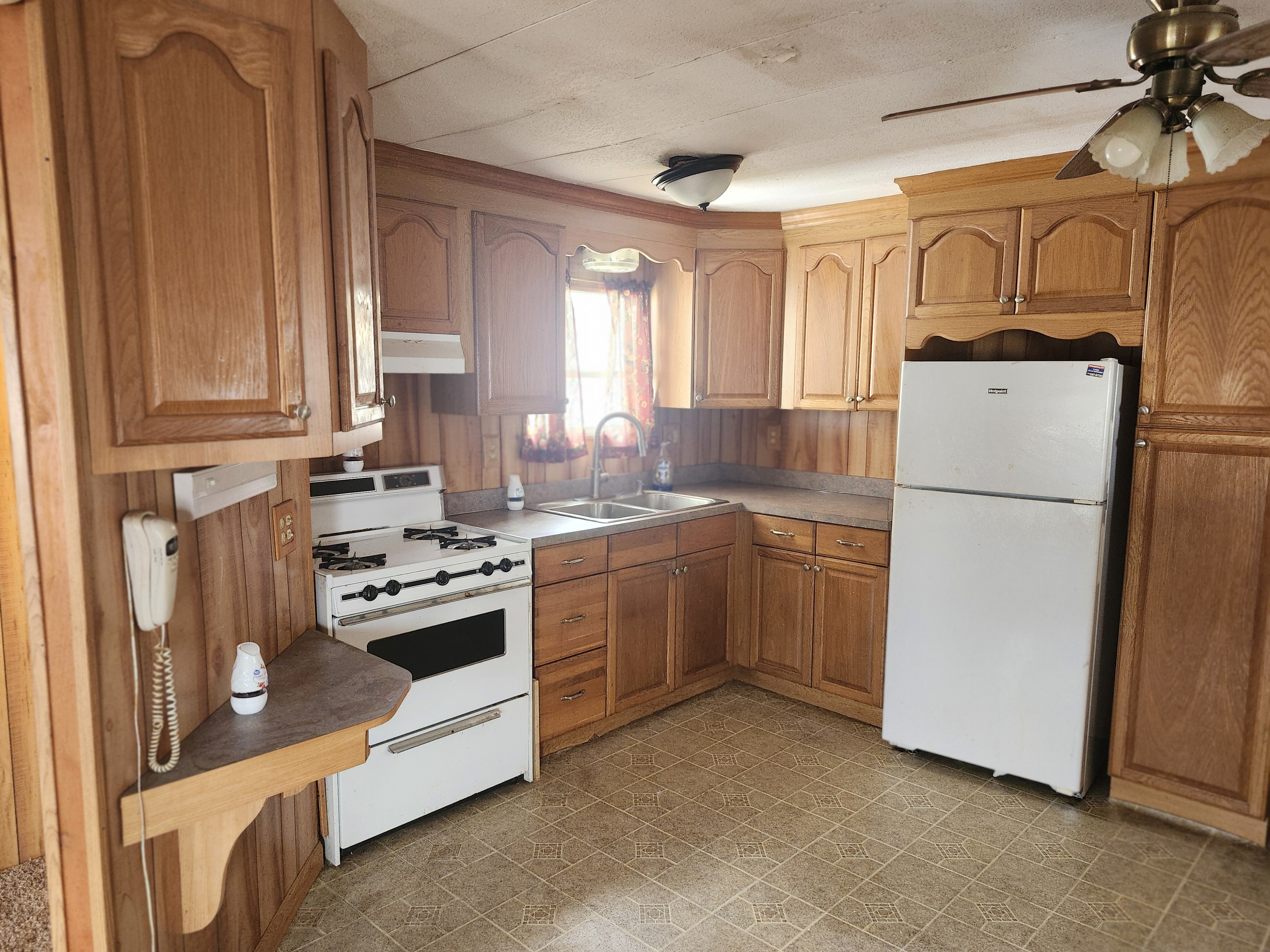 8 Beechwood Lane, Largo, Florida 33770, 1 Bedroom Bedrooms, ,1 BathroomBathrooms,55-Plus Mobile Home,For Sale,Beechwood Lane,4712