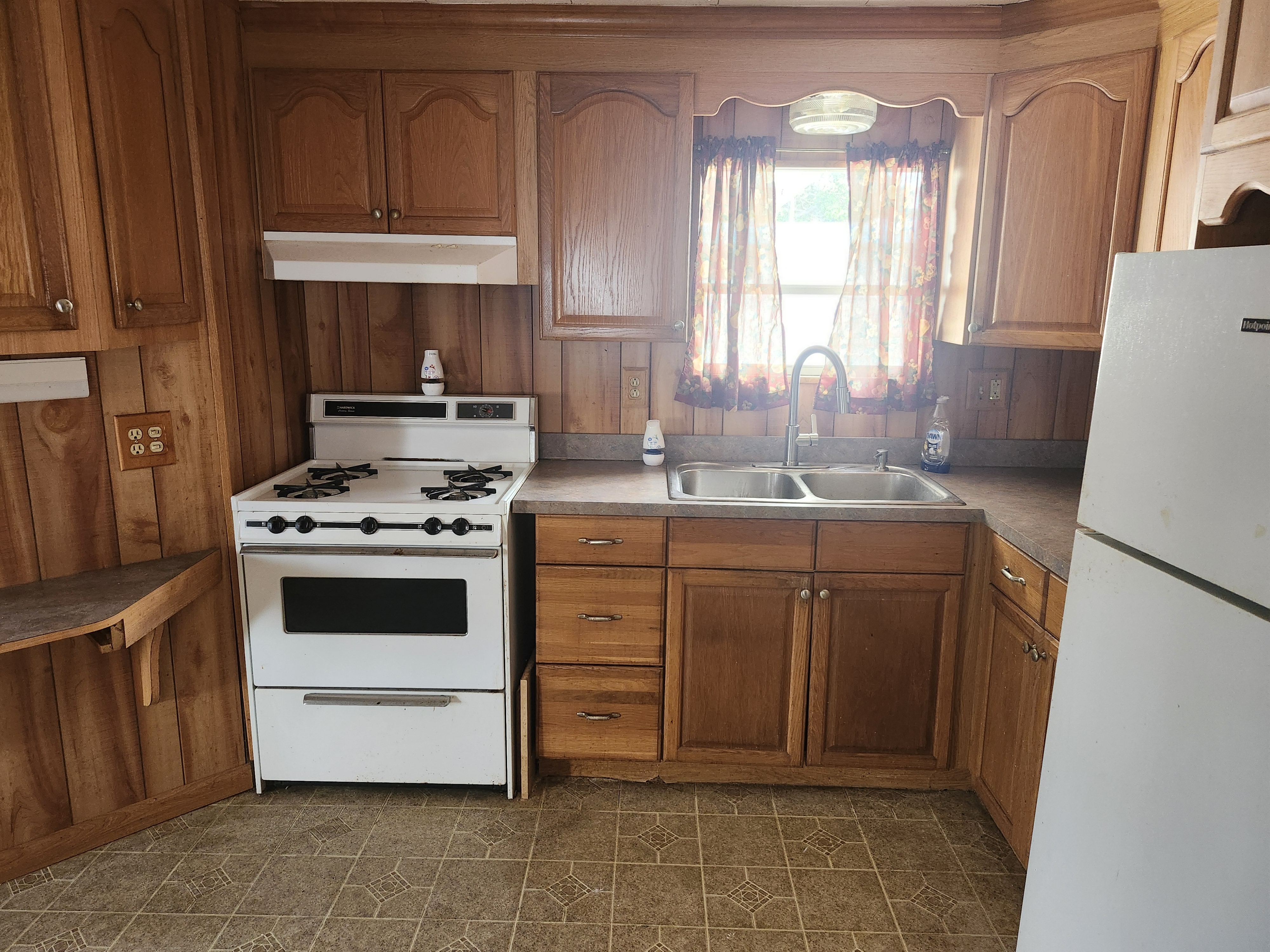 8 Beechwood Lane, Largo, Florida 33770, 1 Bedroom Bedrooms, ,1 BathroomBathrooms,55-Plus Mobile Home,For Sale,Beechwood Lane,4712