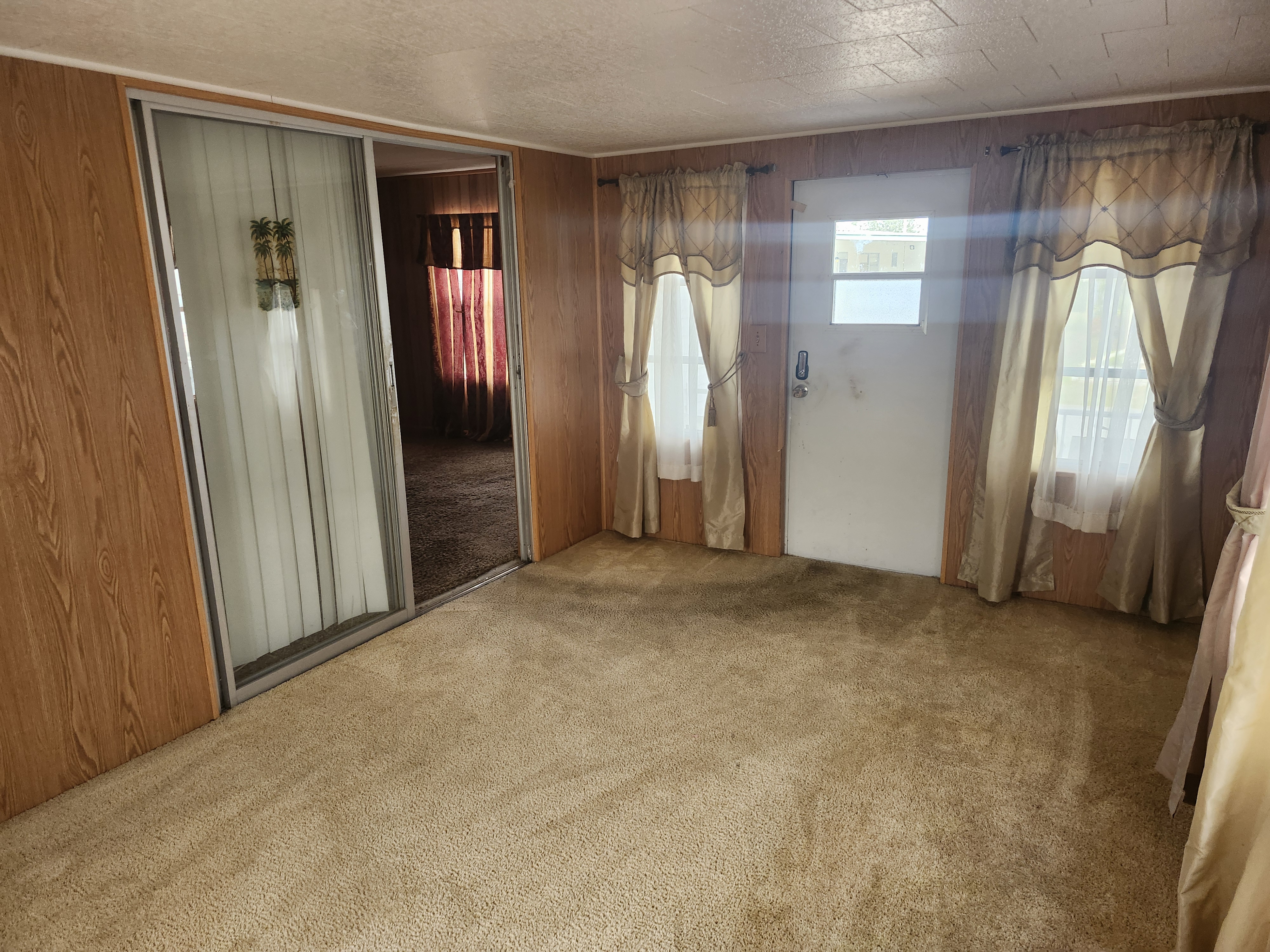 8 Beechwood Lane, Largo, Florida 33770, 1 Bedroom Bedrooms, ,1 BathroomBathrooms,55-Plus Mobile Home,For Sale,Beechwood Lane,4712