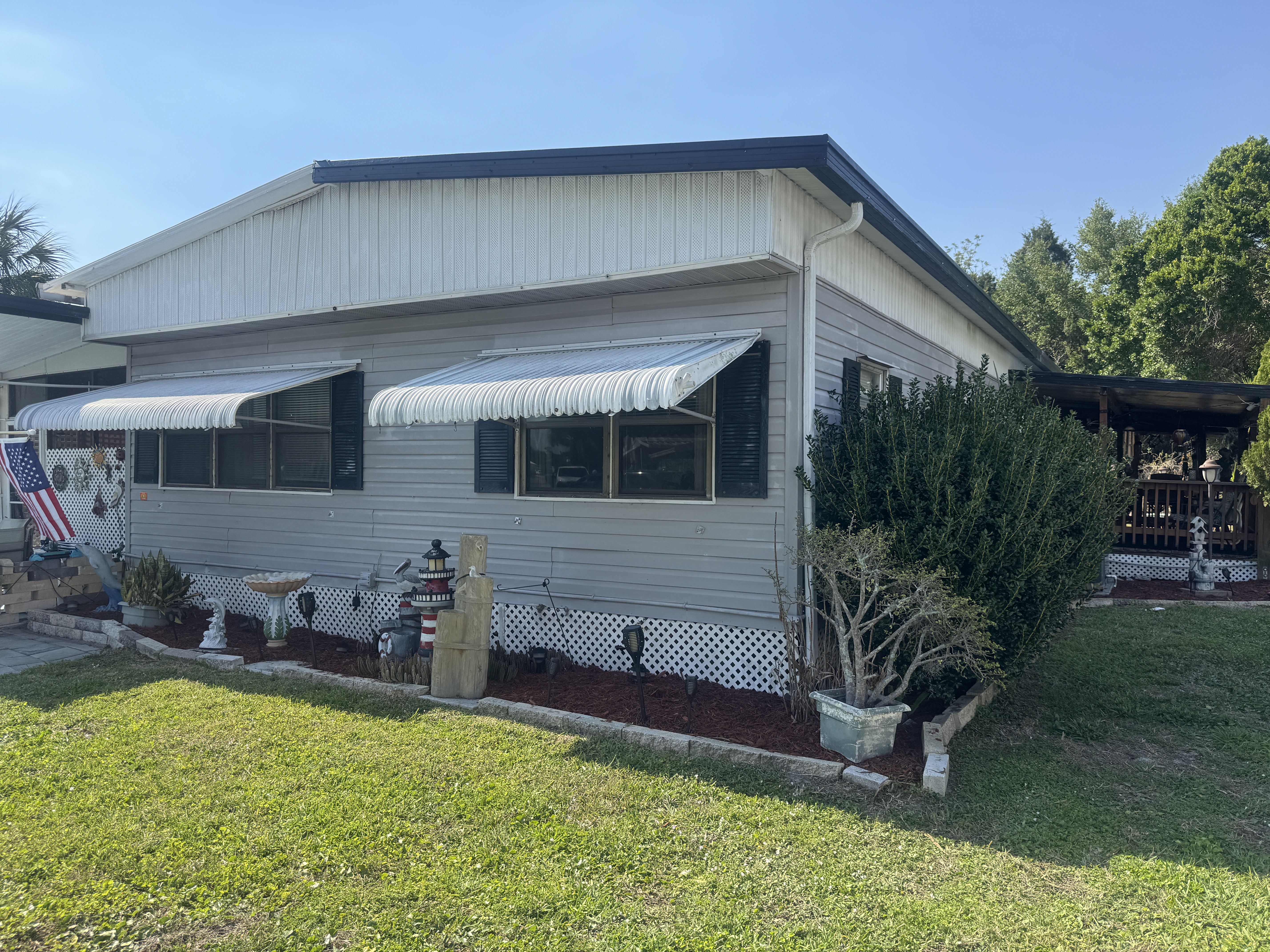 5518 Whistling Tree Lane, Bradenton, Florida 34222, 2 Bedrooms Bedrooms, ,1.5 BathroomsBathrooms,55-Plus Mobile Home,For Sale,Whistling Tree Lane,4718