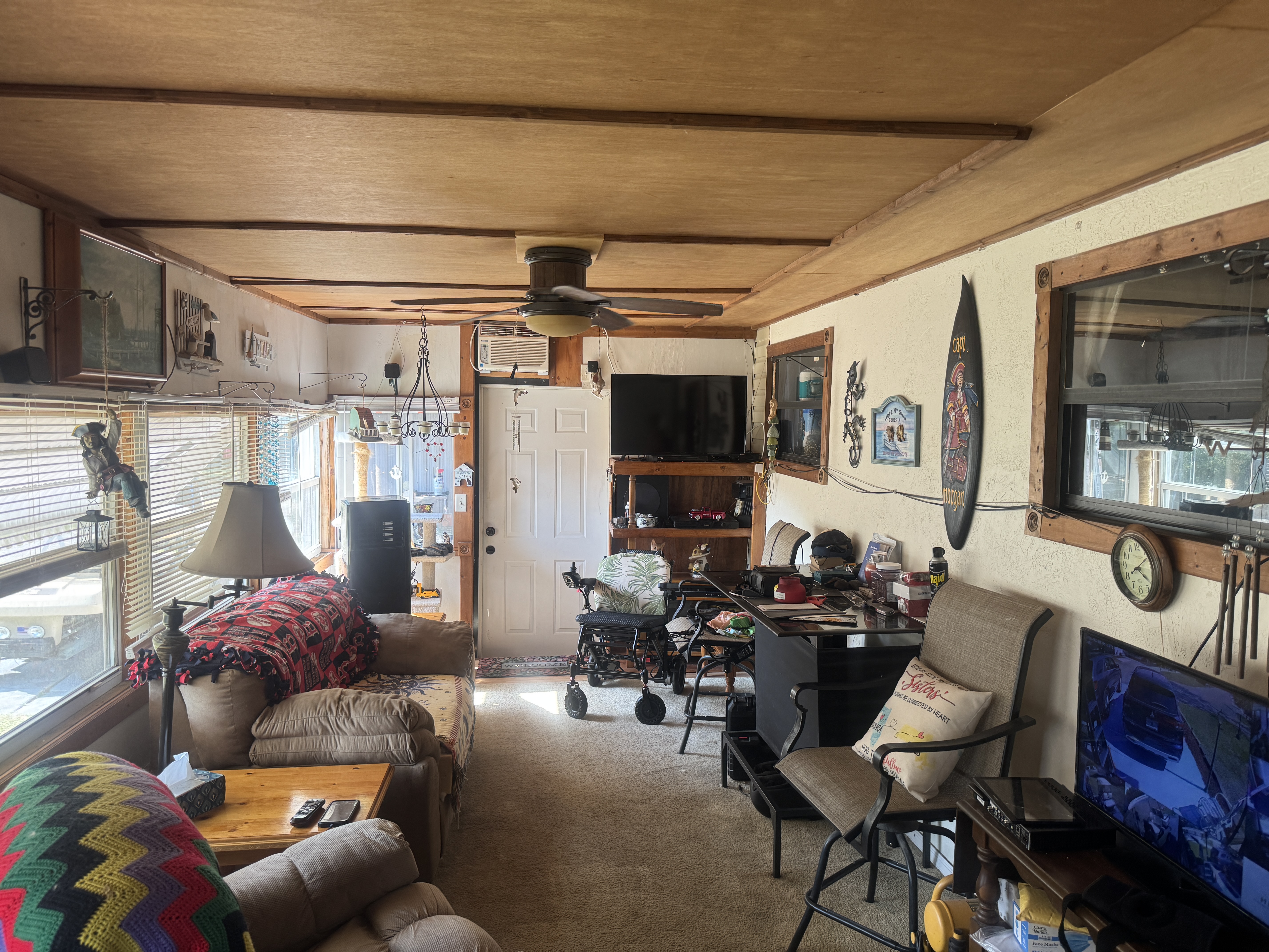 5518 Whistling Tree Lane, Bradenton, Florida 34222, 2 Bedrooms Bedrooms, ,1.5 BathroomsBathrooms,55-Plus Mobile Home,For Sale,Whistling Tree Lane,4718