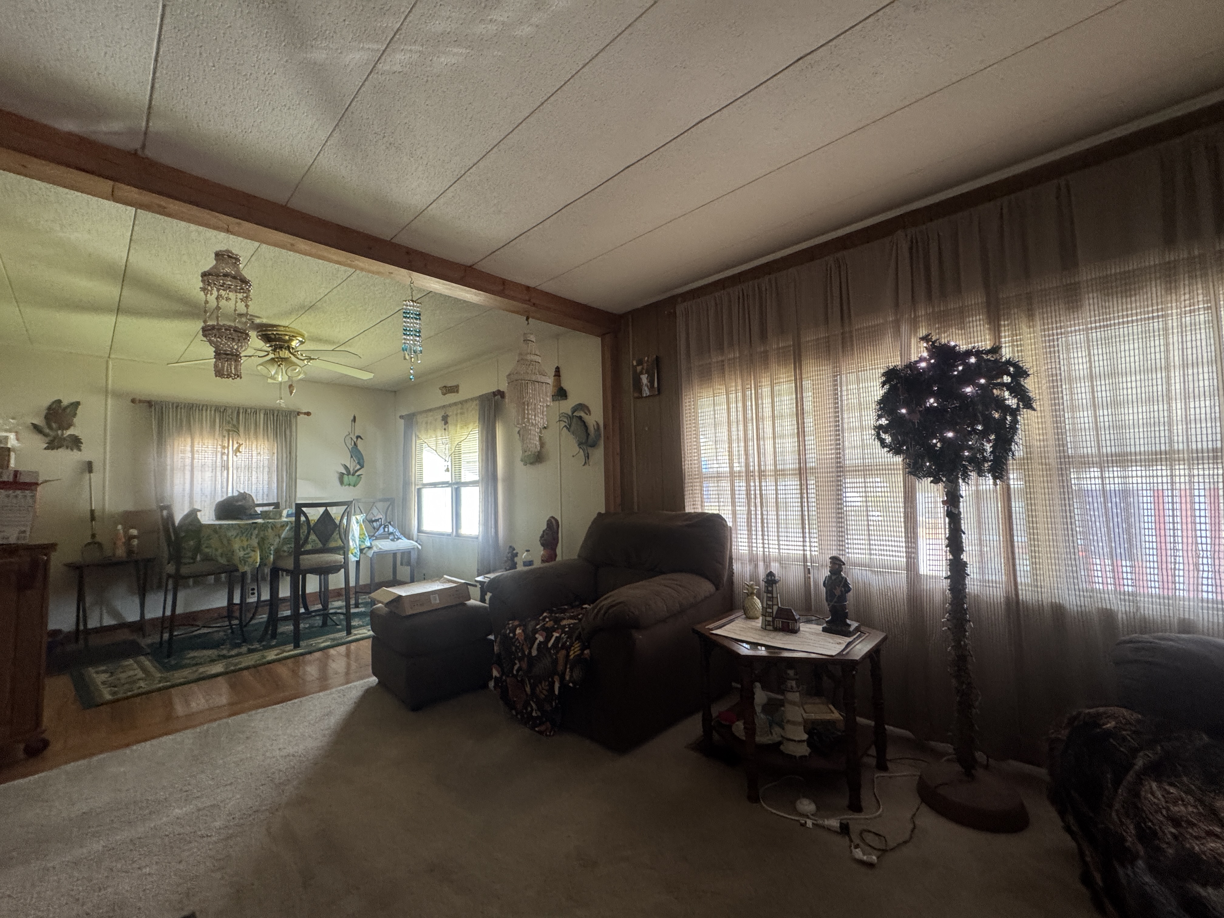 5518 Whistling Tree Lane, Bradenton, Florida 34222, 2 Bedrooms Bedrooms, ,1.5 BathroomsBathrooms,55-Plus Mobile Home,For Sale,Whistling Tree Lane,4718