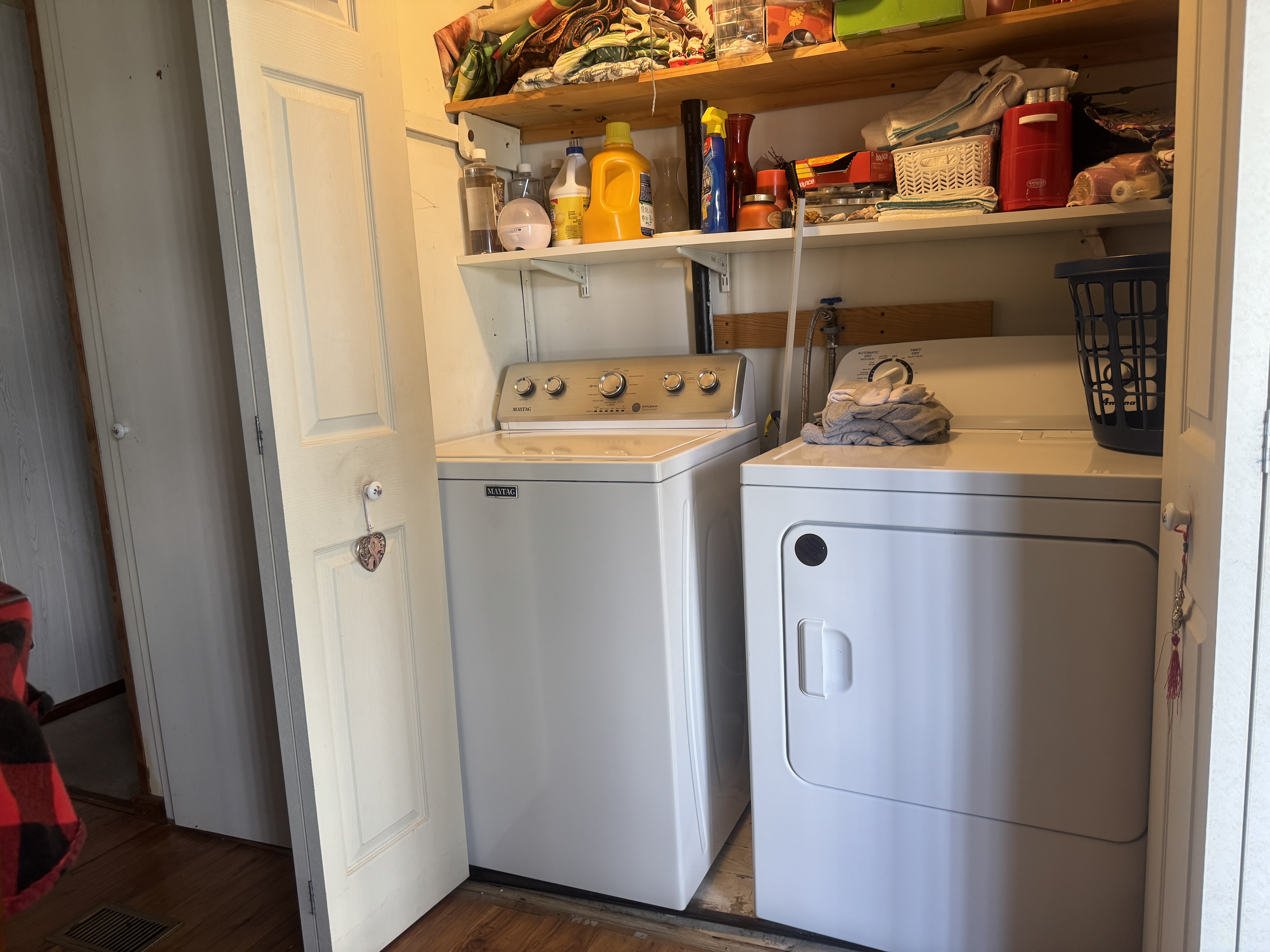 5518 Whistling Tree Lane, Bradenton, Florida 34222, 2 Bedrooms Bedrooms, ,1.5 BathroomsBathrooms,55-Plus Mobile Home,For Sale,Whistling Tree Lane,4718