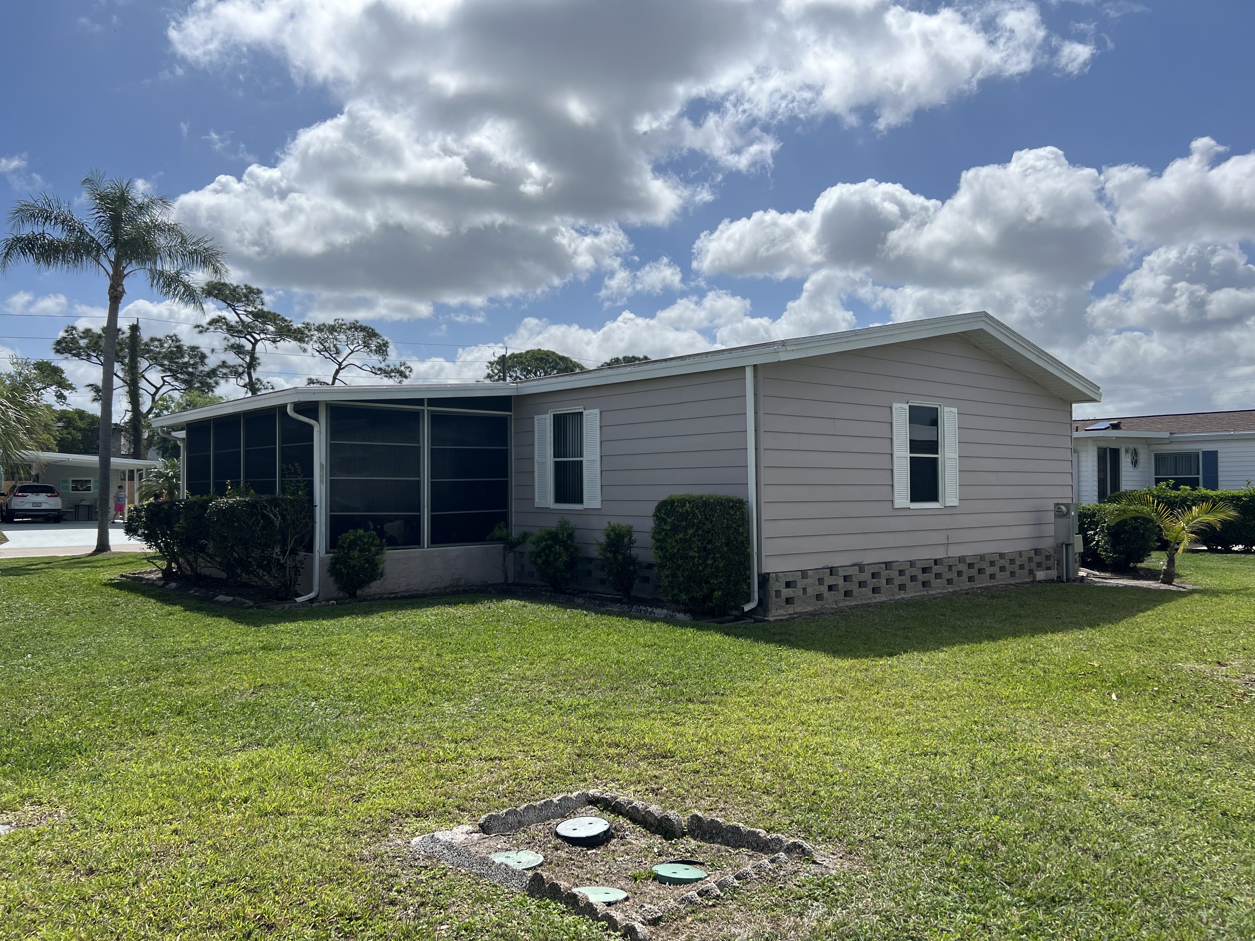5718 Seven Oaks Dr, Lot 83, Sarasota, Florida 34241, 2 Bedrooms Bedrooms, ,2 BathroomsBathrooms,55-Plus Mobile Home,For Sale,Seven Oaks Dr, Lot 83,4722