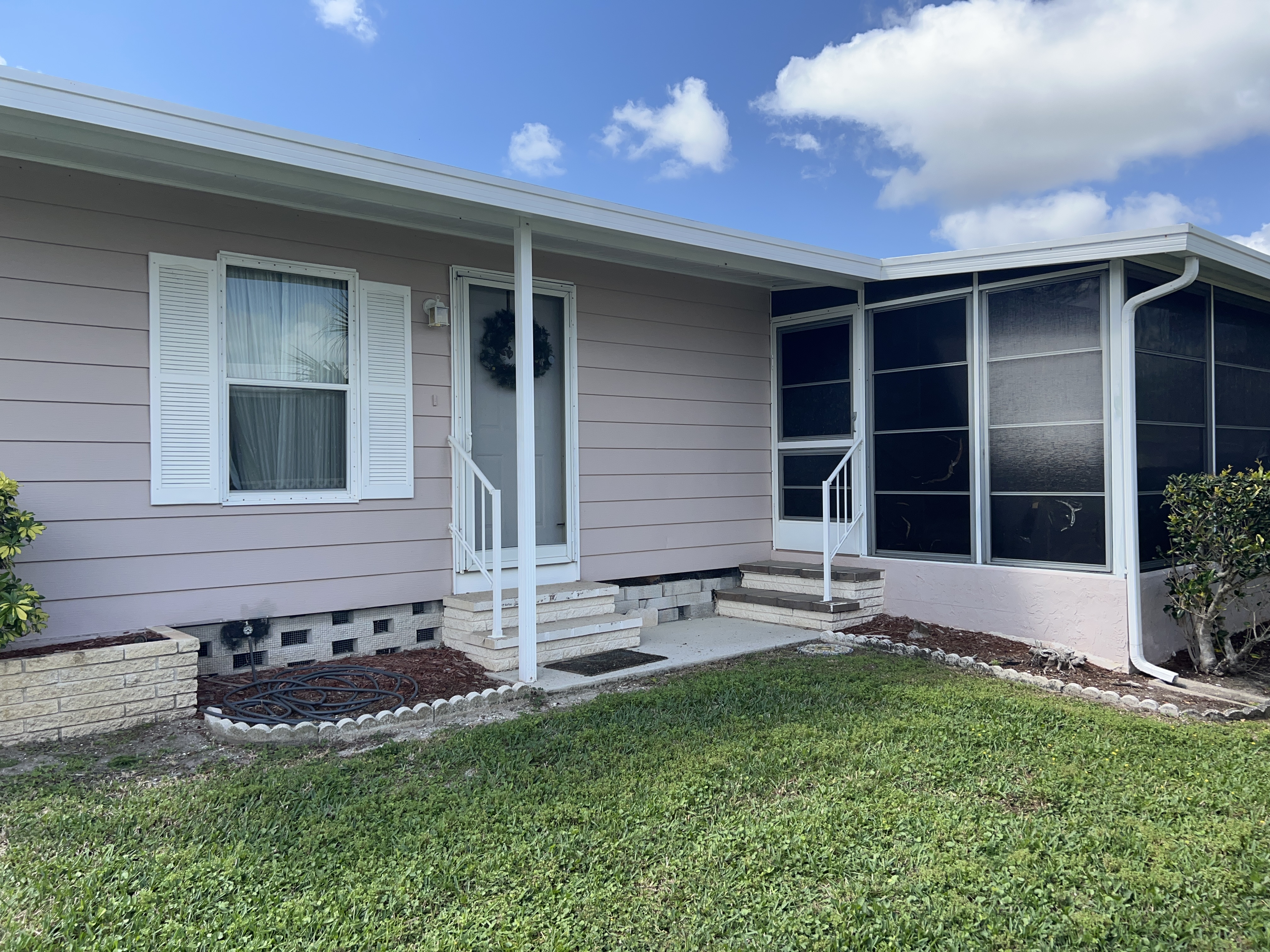 5718 Seven Oaks Dr, Lot 83, Sarasota, Florida 34241, 2 Bedrooms Bedrooms, ,2 BathroomsBathrooms,55-Plus Mobile Home,For Sale,Seven Oaks Dr, Lot 83,4722