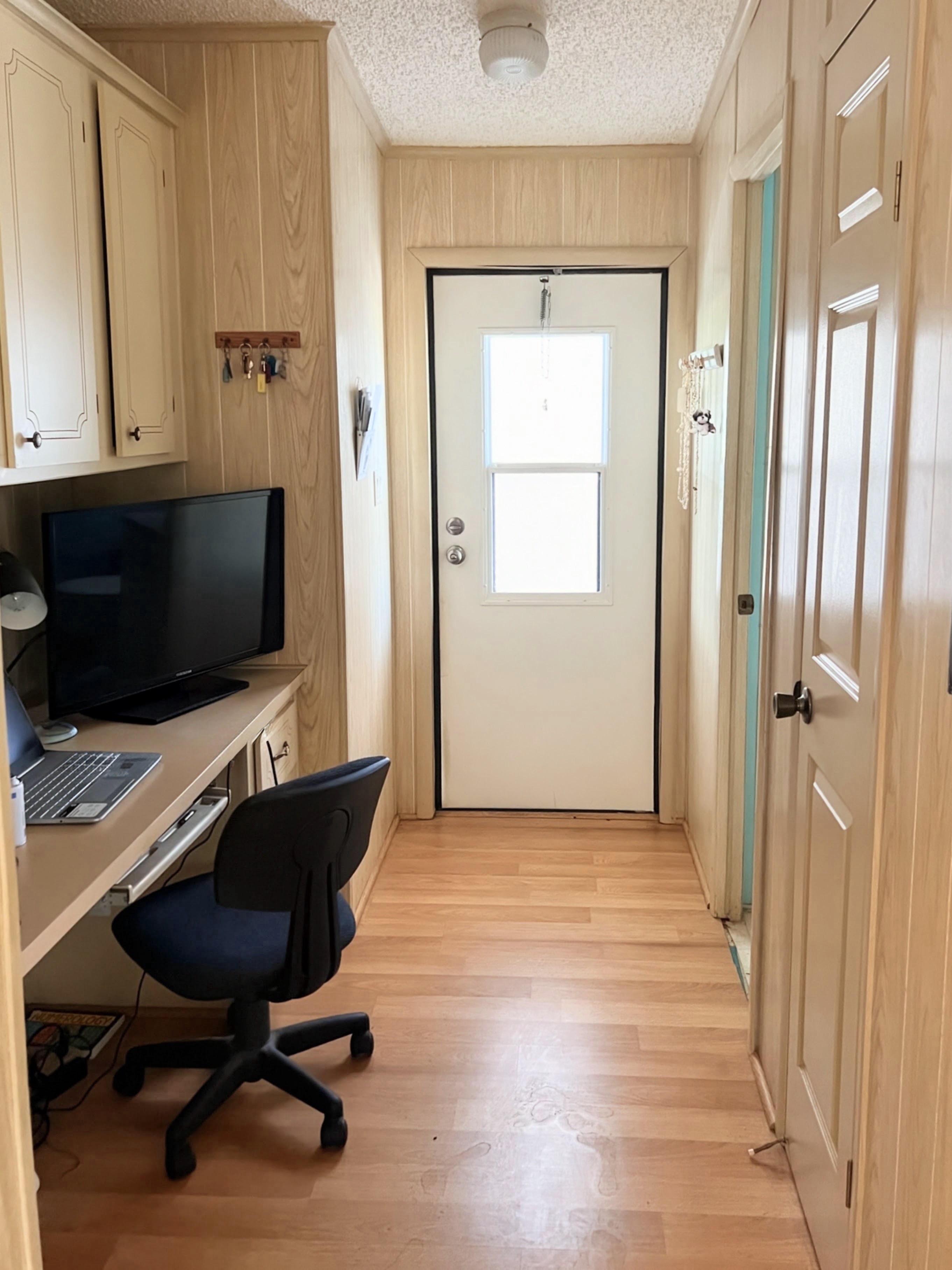 5718 Seven Oaks Dr, Lot 83, Sarasota, Florida 34241, 2 Bedrooms Bedrooms, ,2 BathroomsBathrooms,55-Plus Mobile Home,For Sale,Seven Oaks Dr, Lot 83,4722