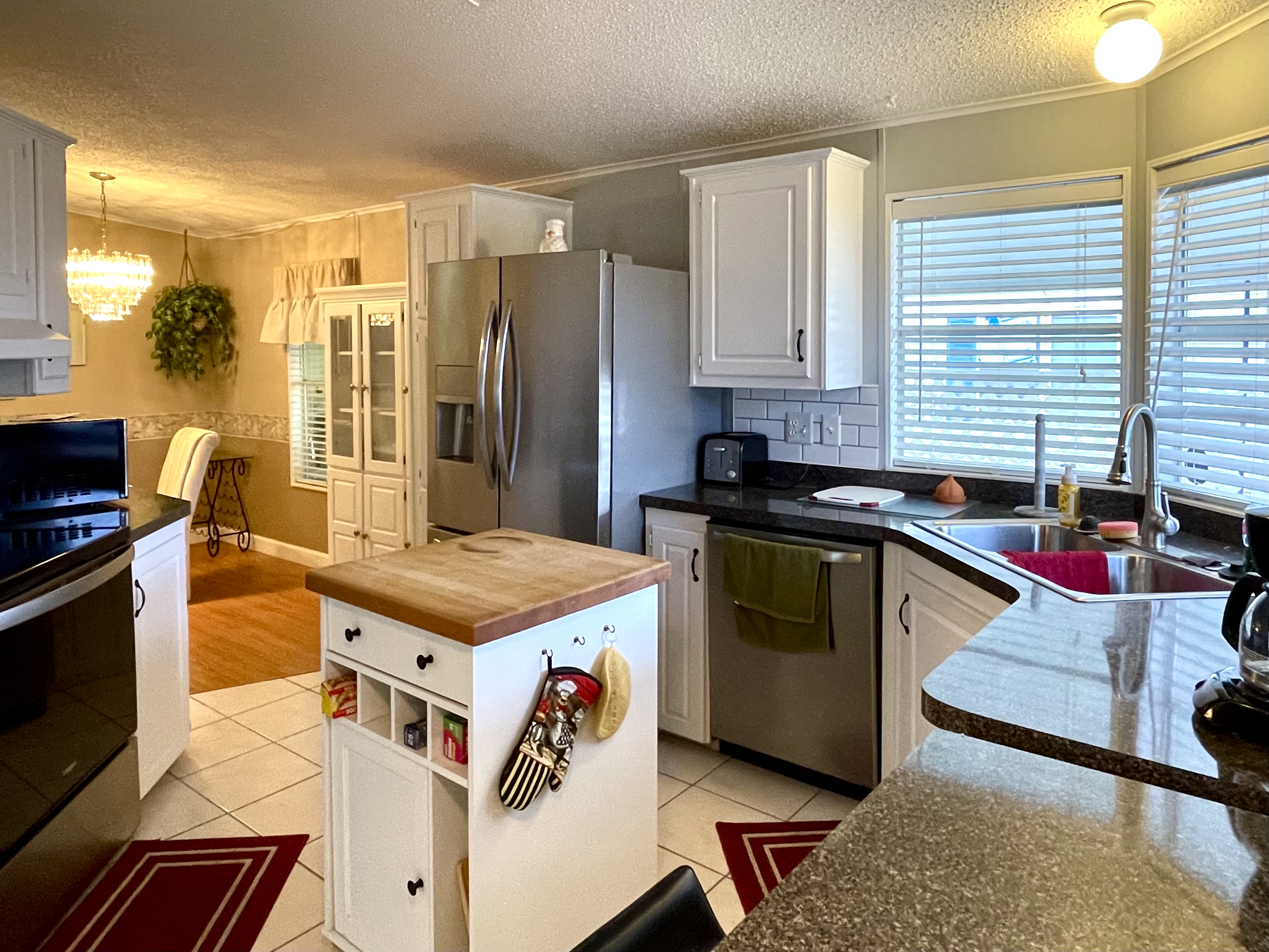 8710 26th Ave E, Palmetto, Florida 34221, 2 Bedrooms Bedrooms, ,2 BathroomsBathrooms,55-Plus Mobile Home,For Sale,26th Ave E,4725