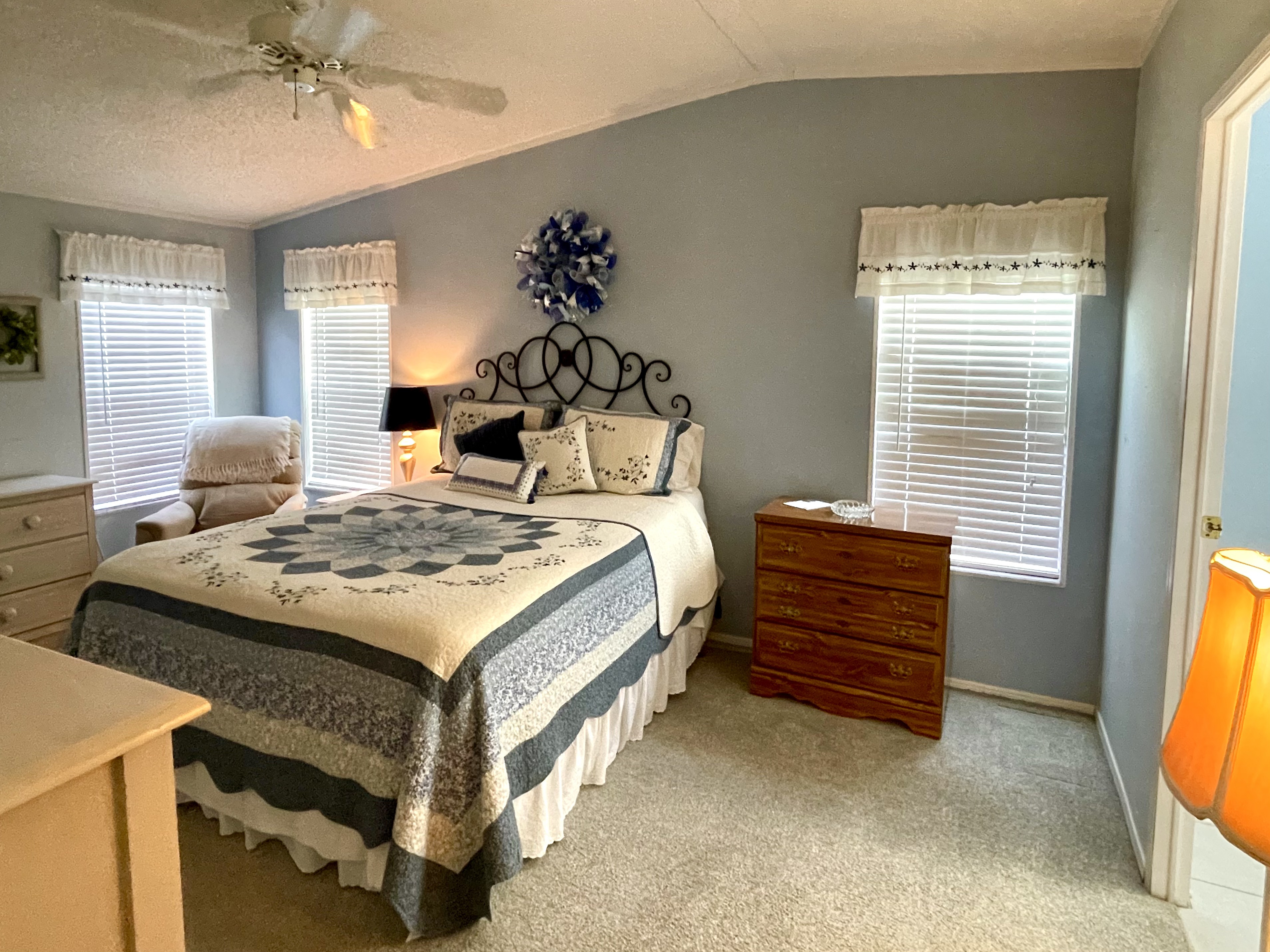 8710 26th Ave E, Palmetto, Florida 34221, 2 Bedrooms Bedrooms, ,2 BathroomsBathrooms,55-Plus Mobile Home,For Sale,26th Ave E,4725