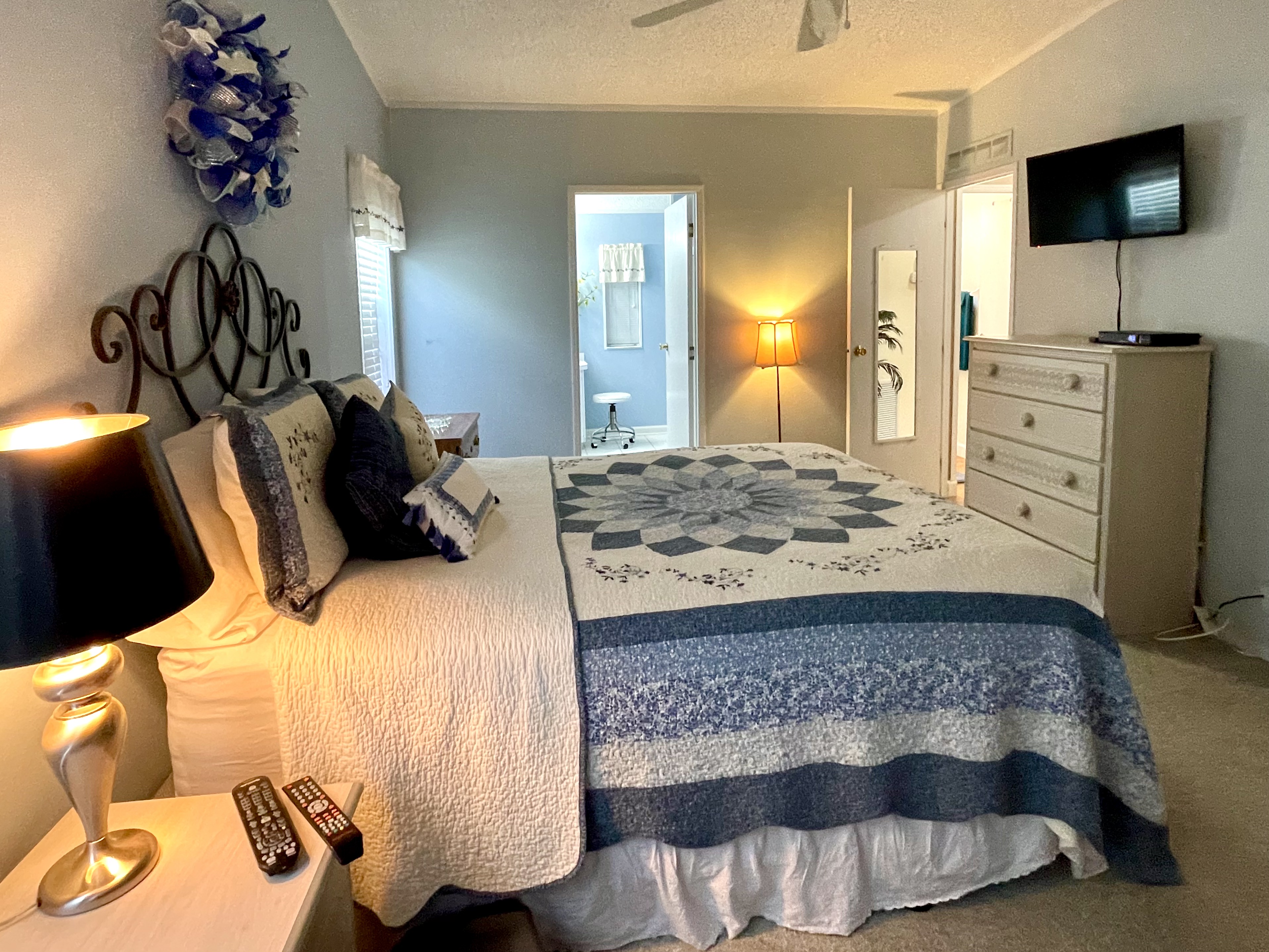 8710 26th Ave E, Palmetto, Florida 34221, 2 Bedrooms Bedrooms, ,2 BathroomsBathrooms,55-Plus Mobile Home,For Sale,26th Ave E,4725