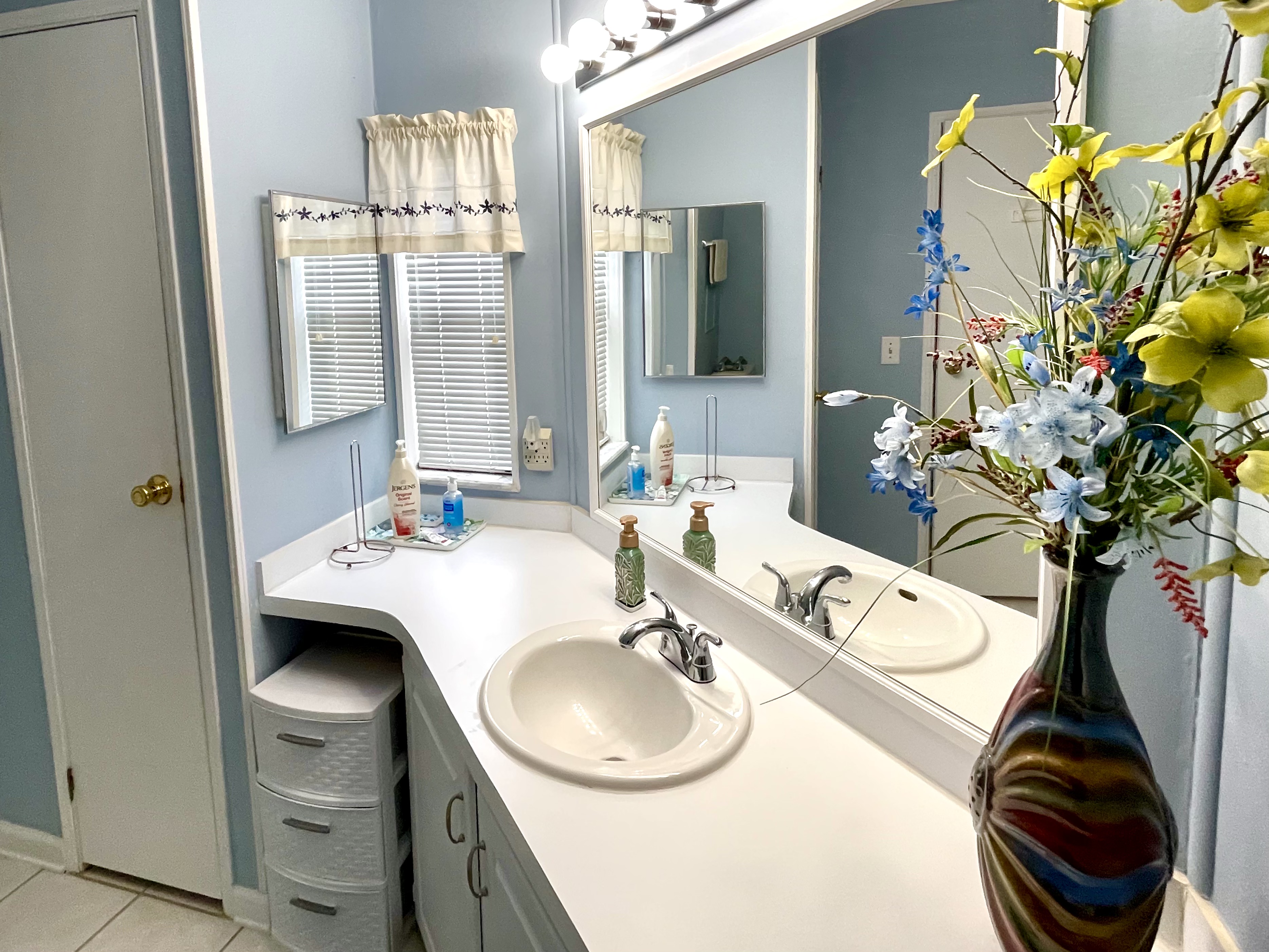 8710 26th Ave E, Palmetto, Florida 34221, 2 Bedrooms Bedrooms, ,2 BathroomsBathrooms,55-Plus Mobile Home,For Sale,26th Ave E,4725