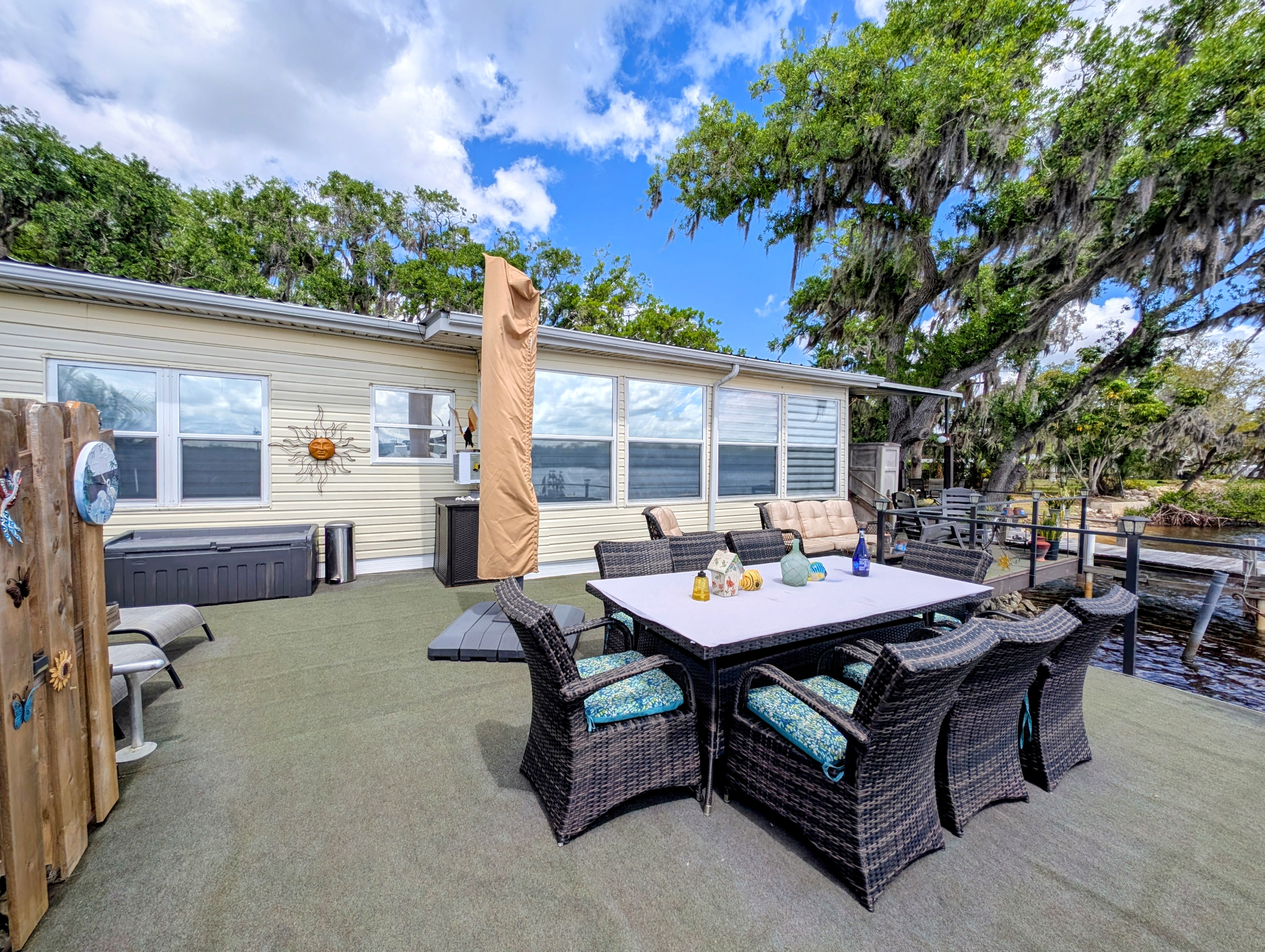 2704 Muddy Creek Ln, Ruskin, Florida 33570, 2 Bedrooms Bedrooms, ,1.5 BathroomsBathrooms,All - Age Mobile Home,For Sale,Muddy Creek Ln,4726