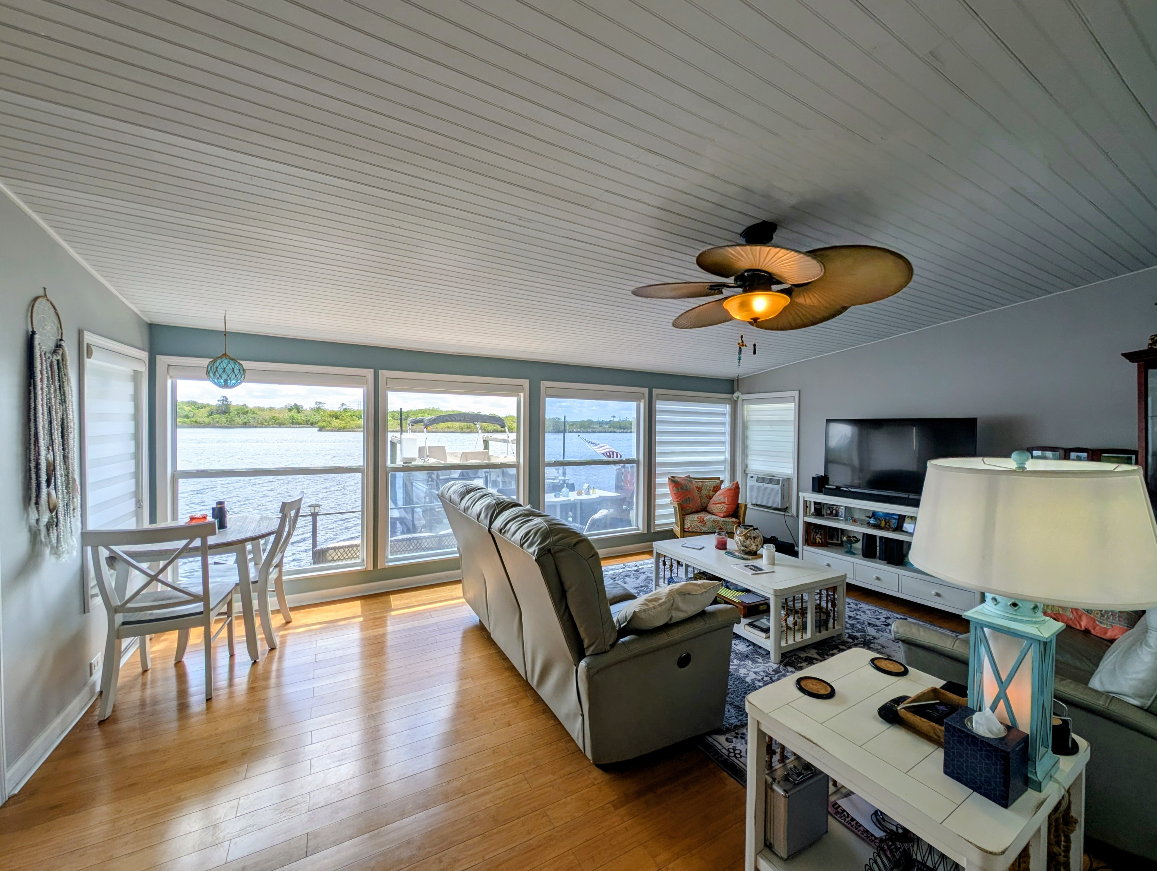 2704 Muddy Creek Ln, Ruskin, Florida 33570, 2 Bedrooms Bedrooms, ,1.5 BathroomsBathrooms,All - Age Mobile Home,For Sale,Muddy Creek Ln,4726