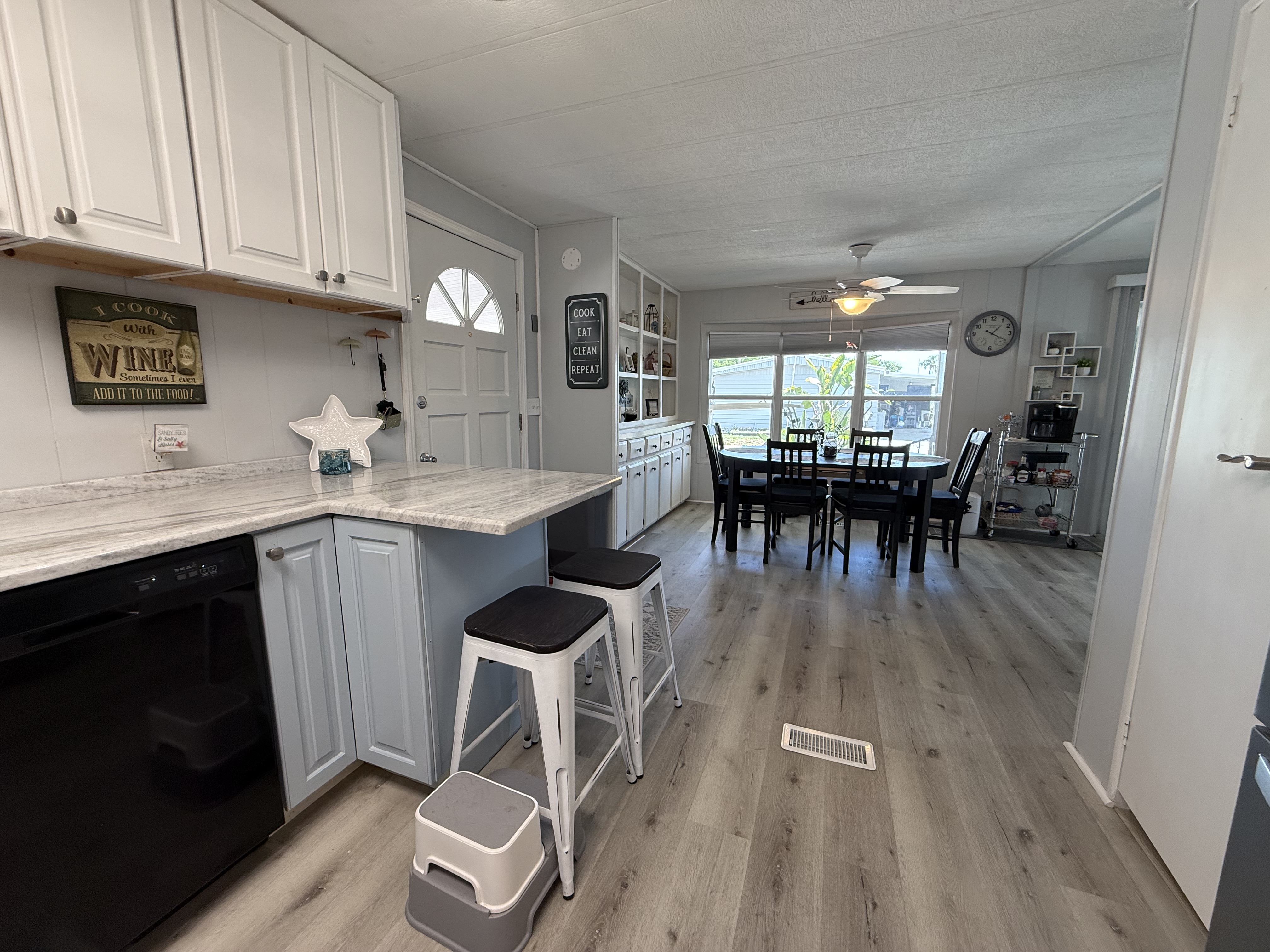 15666 49th St N, Lot 1035, Clearwater, Florida 33762, 2 Bedrooms Bedrooms, ,2 BathroomsBathrooms,55-Plus Mobile Home,For Sale,49th St N, Lot 1035,4728