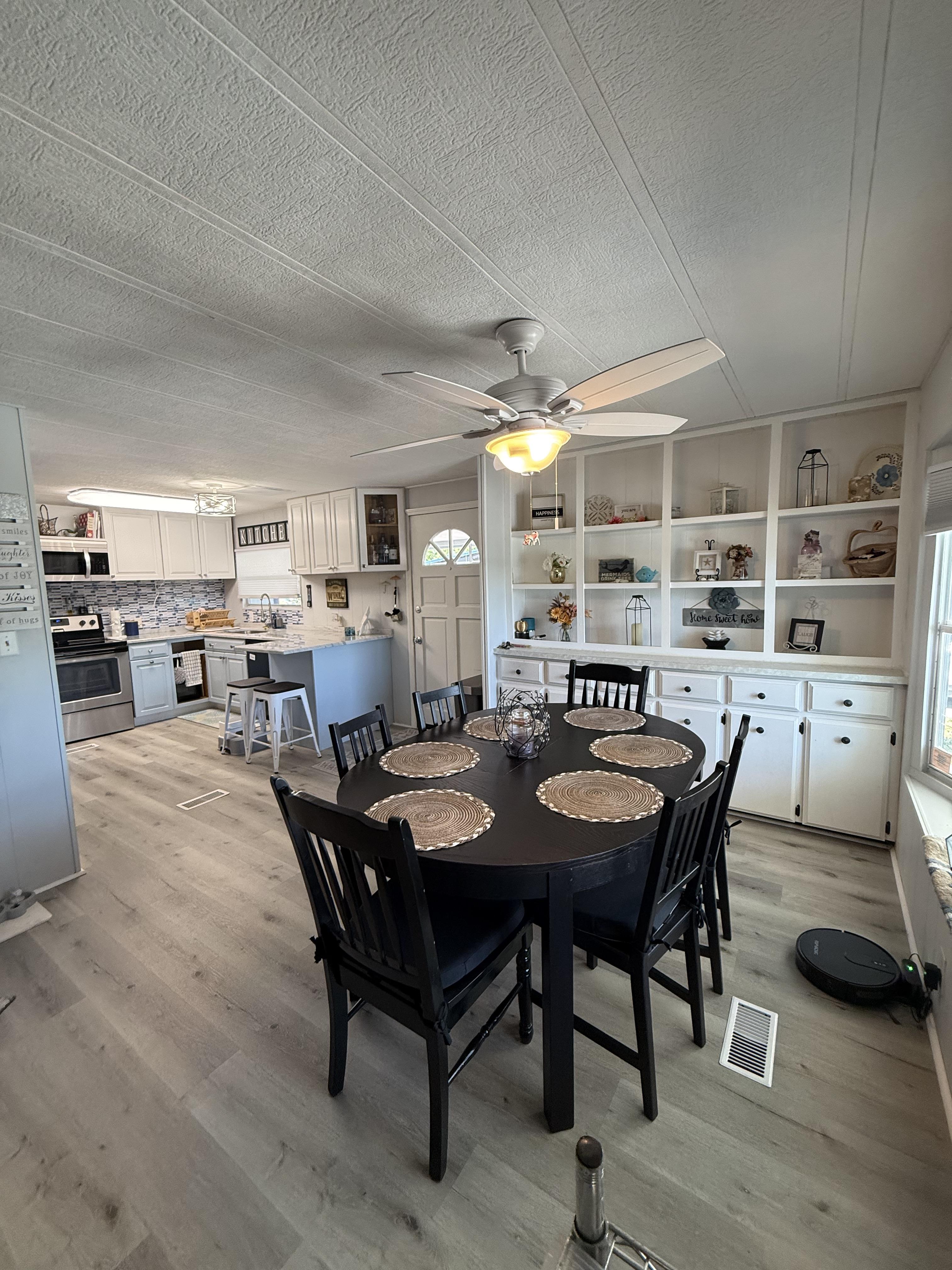 15666 49th St N, Lot 1035, Clearwater, Florida 33762, 2 Bedrooms Bedrooms, ,2 BathroomsBathrooms,55-Plus Mobile Home,For Sale,49th St N, Lot 1035,4728