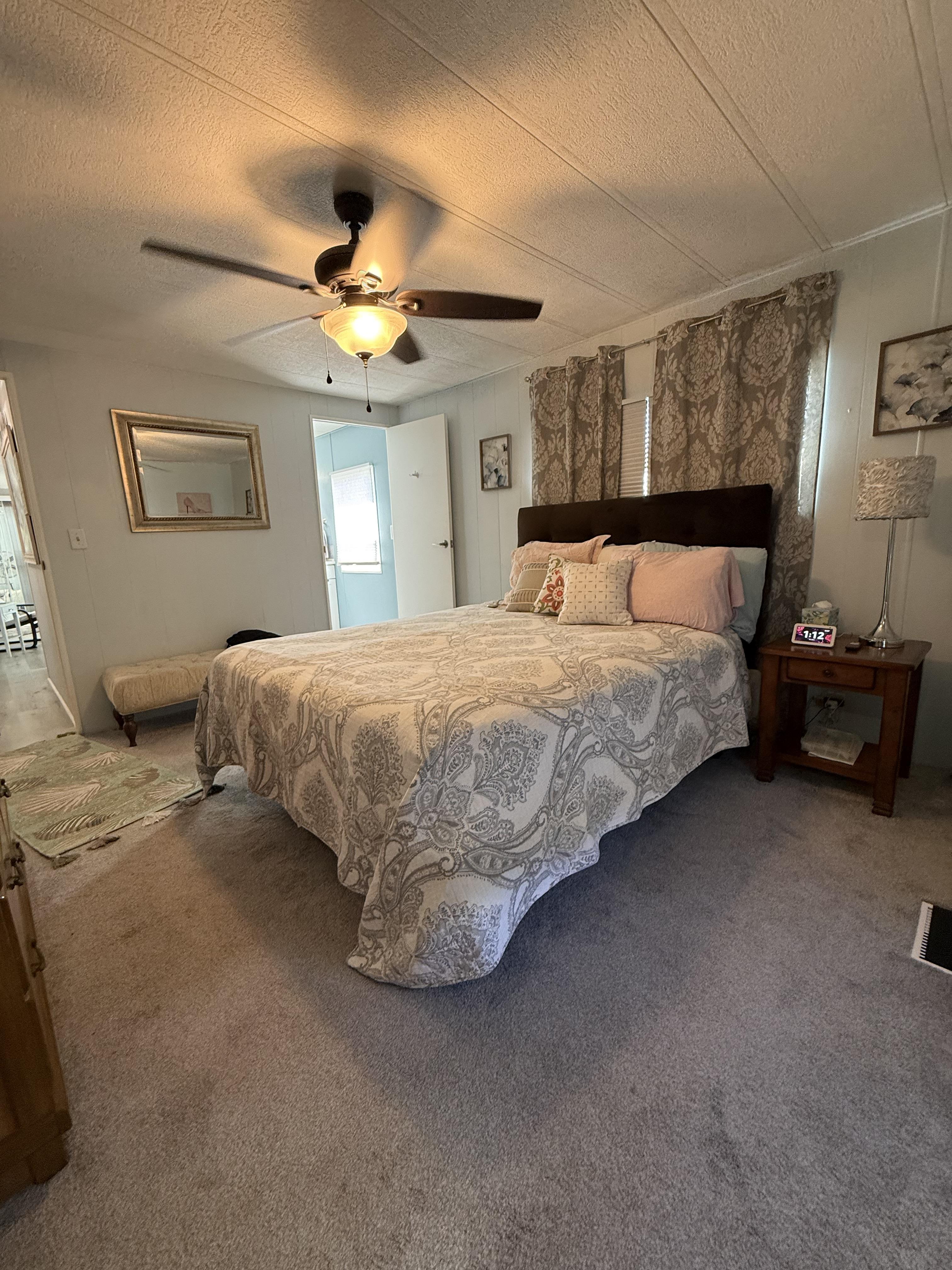 15666 49th St N, Lot 1035, Clearwater, Florida 33762, 2 Bedrooms Bedrooms, ,2 BathroomsBathrooms,55-Plus Mobile Home,For Sale,49th St N, Lot 1035,4728