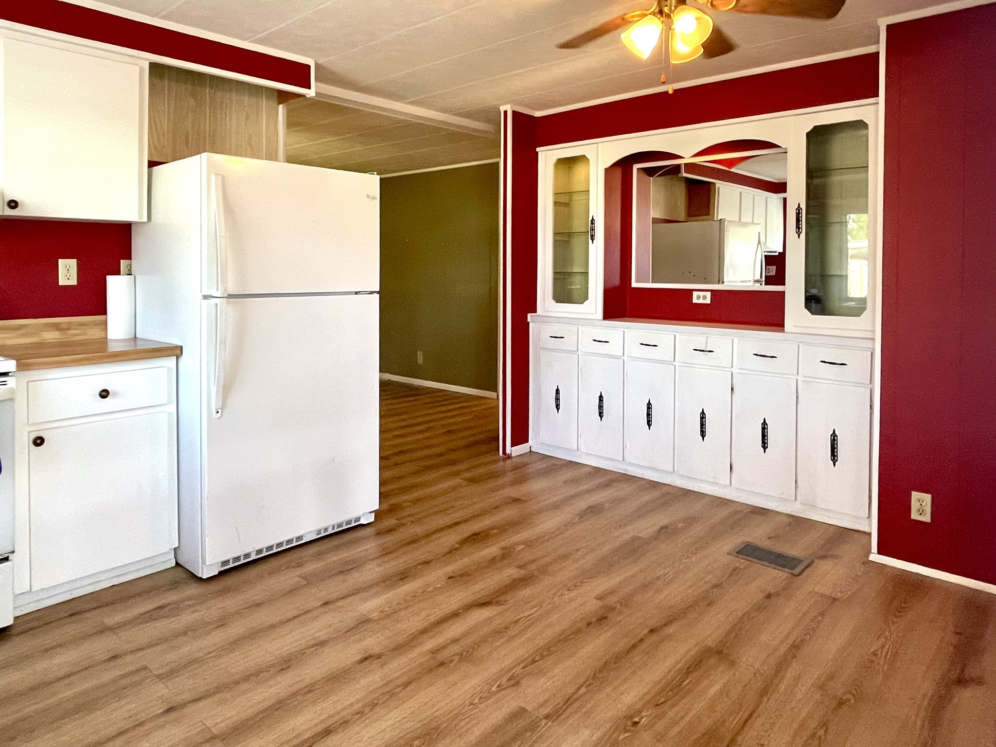 78 Pompano Dr, Ellenton, Florida 34222, 2 Bedrooms Bedrooms, ,2 BathroomsBathrooms,55-Plus Mobile Home,For Sale,Pompano Dr,4731