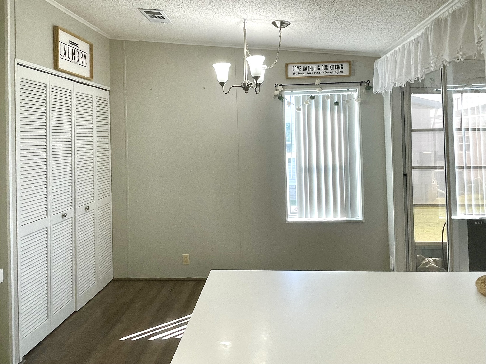 8704 27th Ave E, Palmetto, Florida 34221, 3 Bedrooms Bedrooms, ,2 BathroomsBathrooms,55-Plus Mobile Home,For Sale,27th Ave E,4732