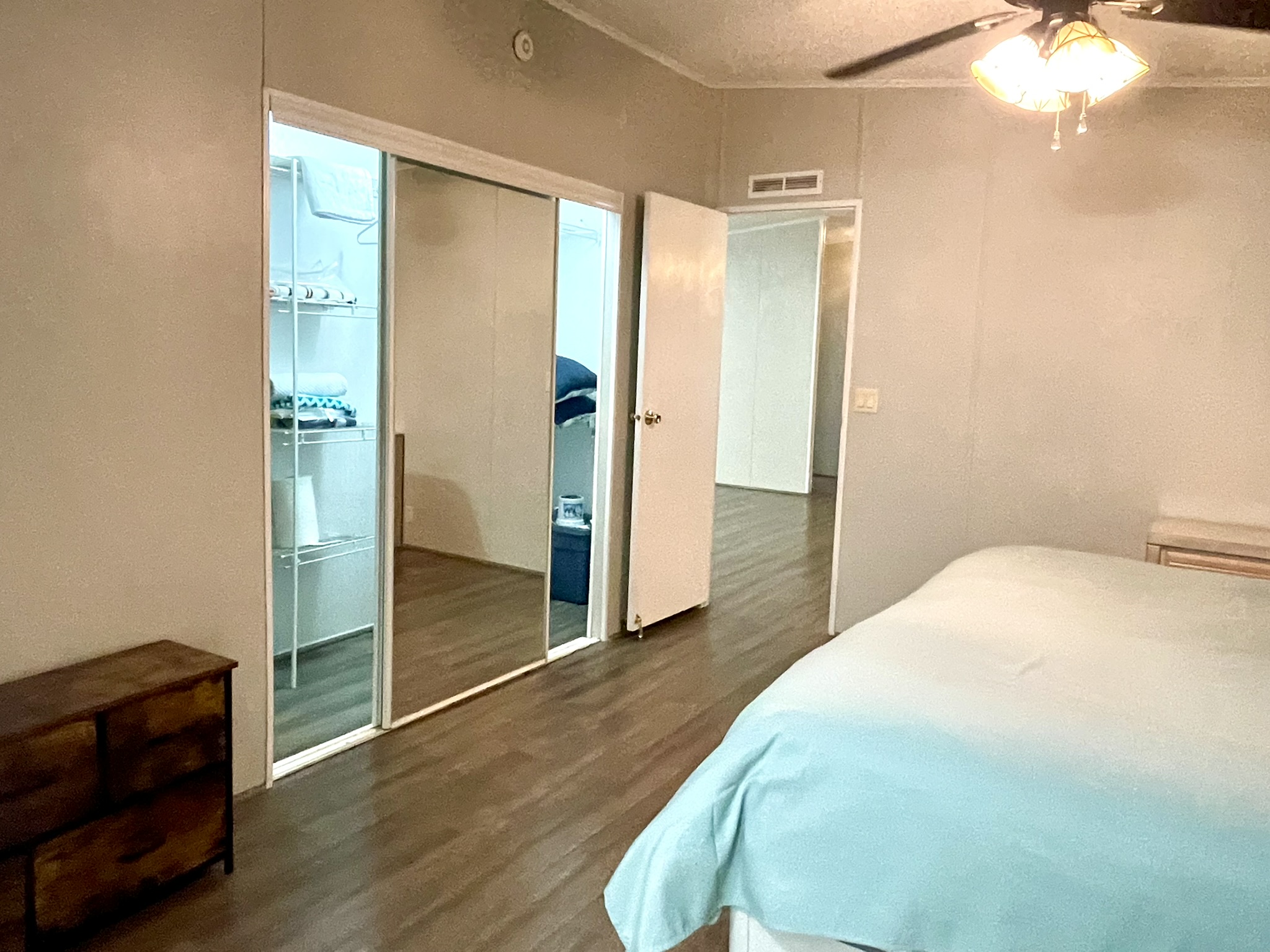 8704 27th Ave E, Palmetto, Florida 34221, 3 Bedrooms Bedrooms, ,2 BathroomsBathrooms,55-Plus Mobile Home,For Sale,27th Ave E,4732