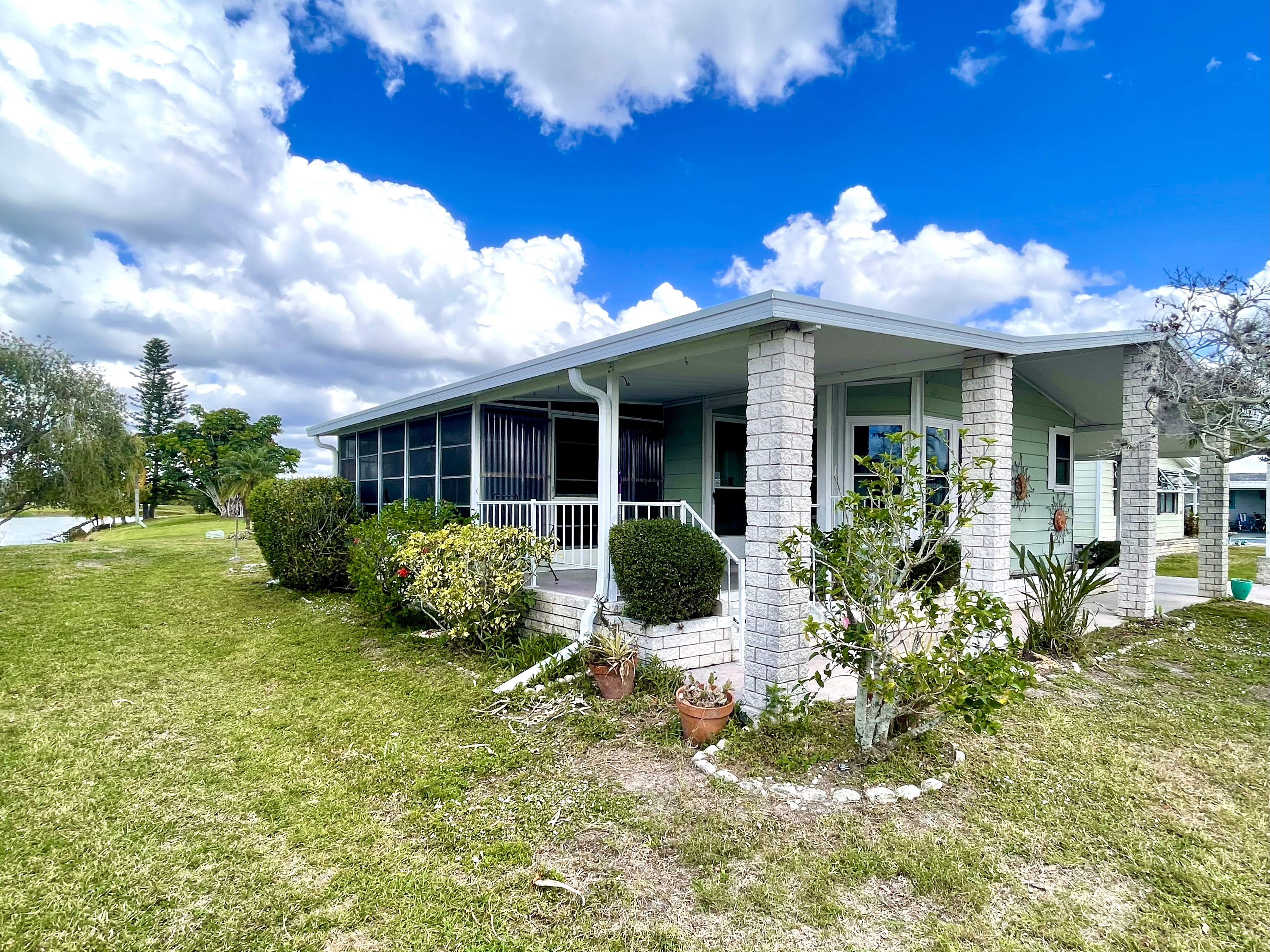 8212 Limetree Way, Ellenton, Florida 34222, 2 Bedrooms Bedrooms, ,2 BathroomsBathrooms,55-Plus Mobile Home,For Sale,Limetree Way,4734