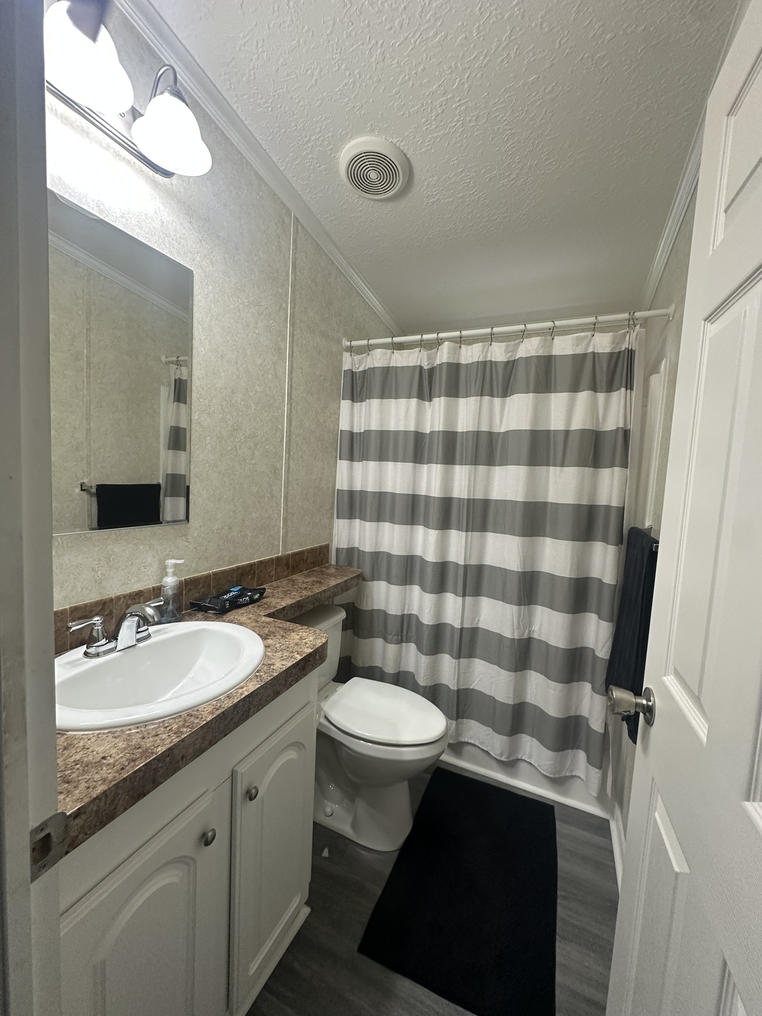 10361 Bay Street NE, St Petersburg, Florida 33716, 2 Bedrooms Bedrooms, ,2 BathroomsBathrooms,55-Plus Mobile Home,For Sale,Bay Street NE,4738