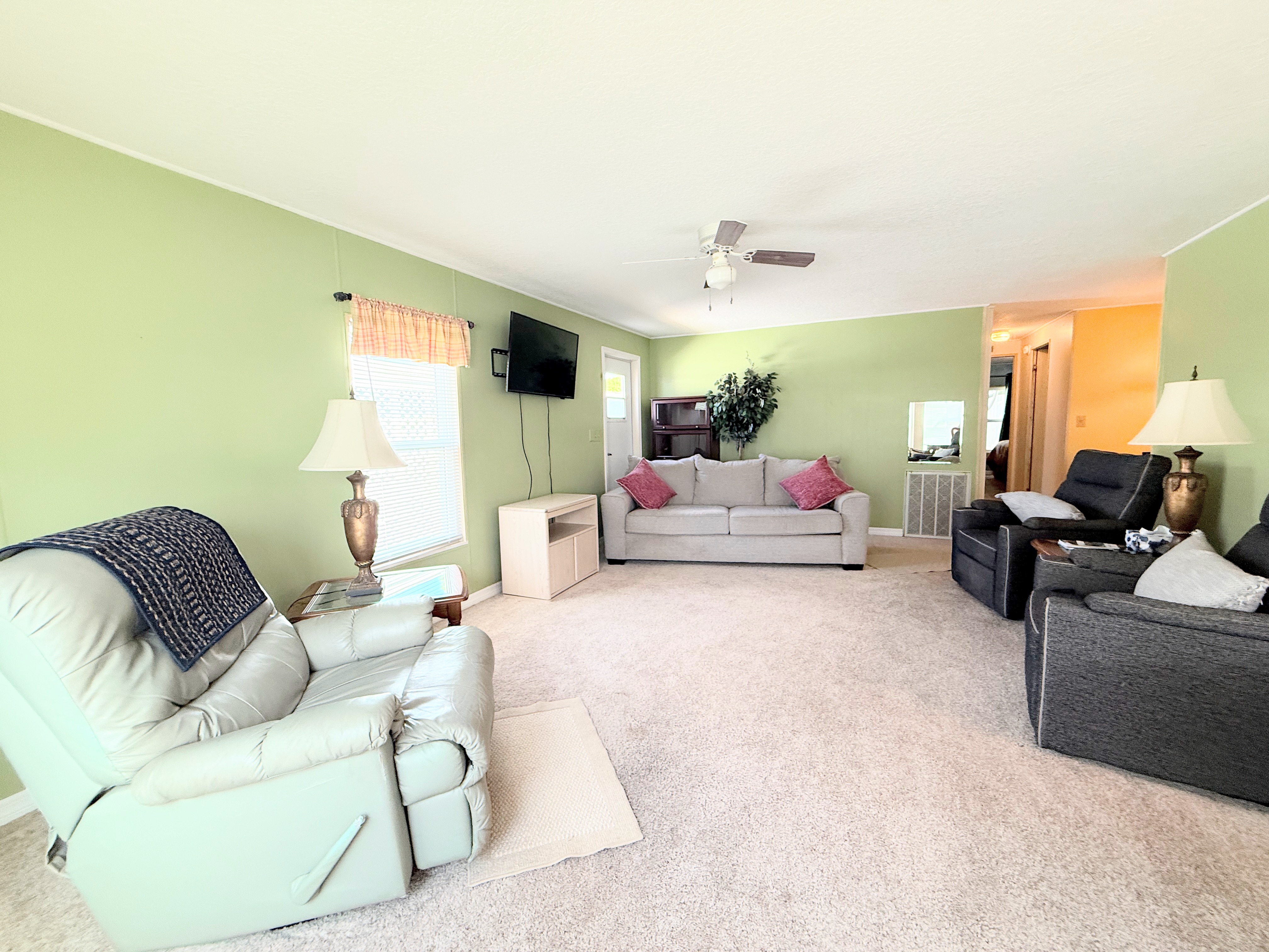 12100 Seminole Blvd, Lot 219, Largo, Florida 33778, 2 Bedrooms Bedrooms, ,2 BathroomsBathrooms,55-Plus Mobile Home,For Sale,Seminole Blvd, Lot 219,4739