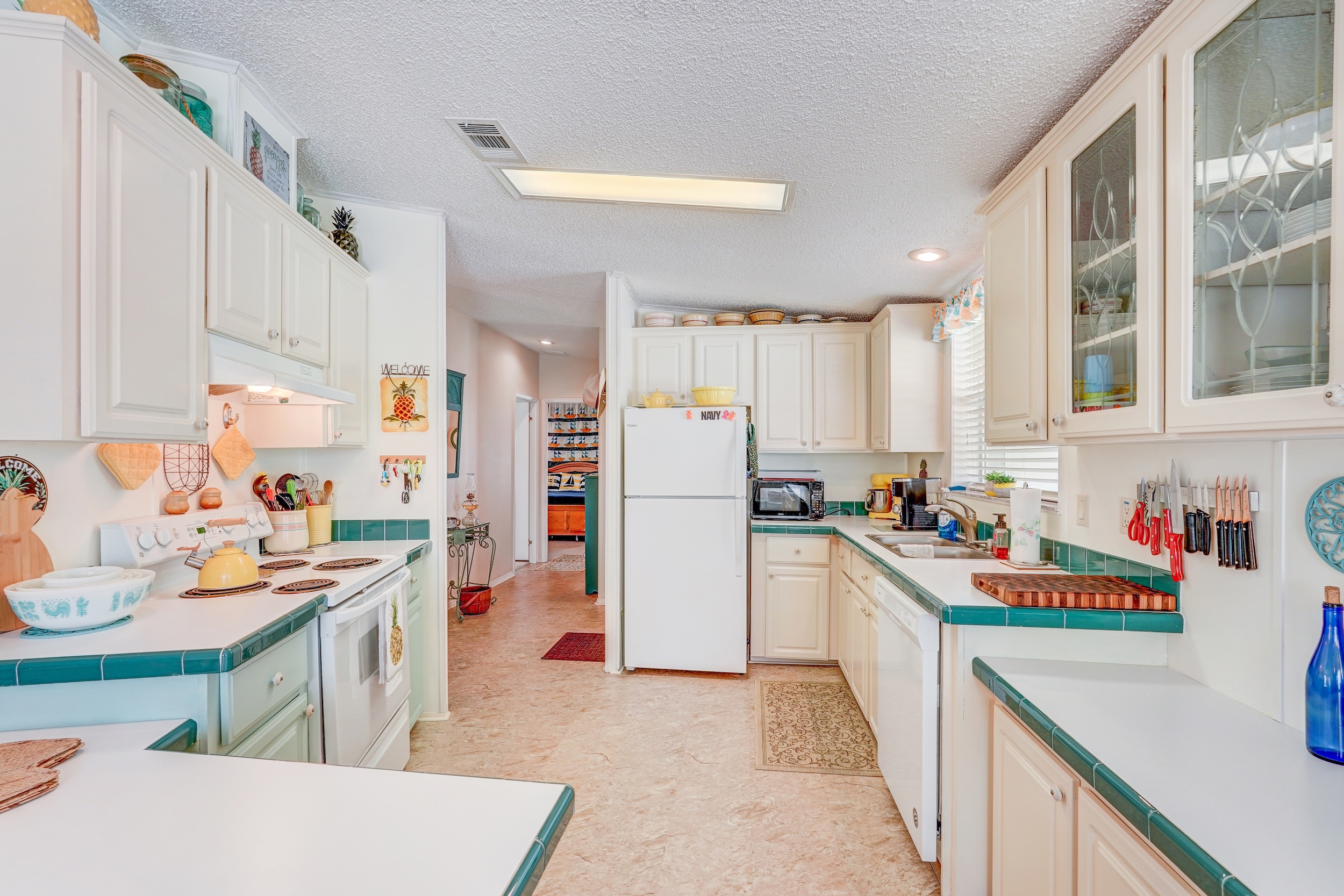 8711 26th Dr E, Palmetto, Florida 34221, 2 Bedrooms Bedrooms, ,2 BathroomsBathrooms,55-Plus Mobile Home,For Sale,26th Dr E,4748