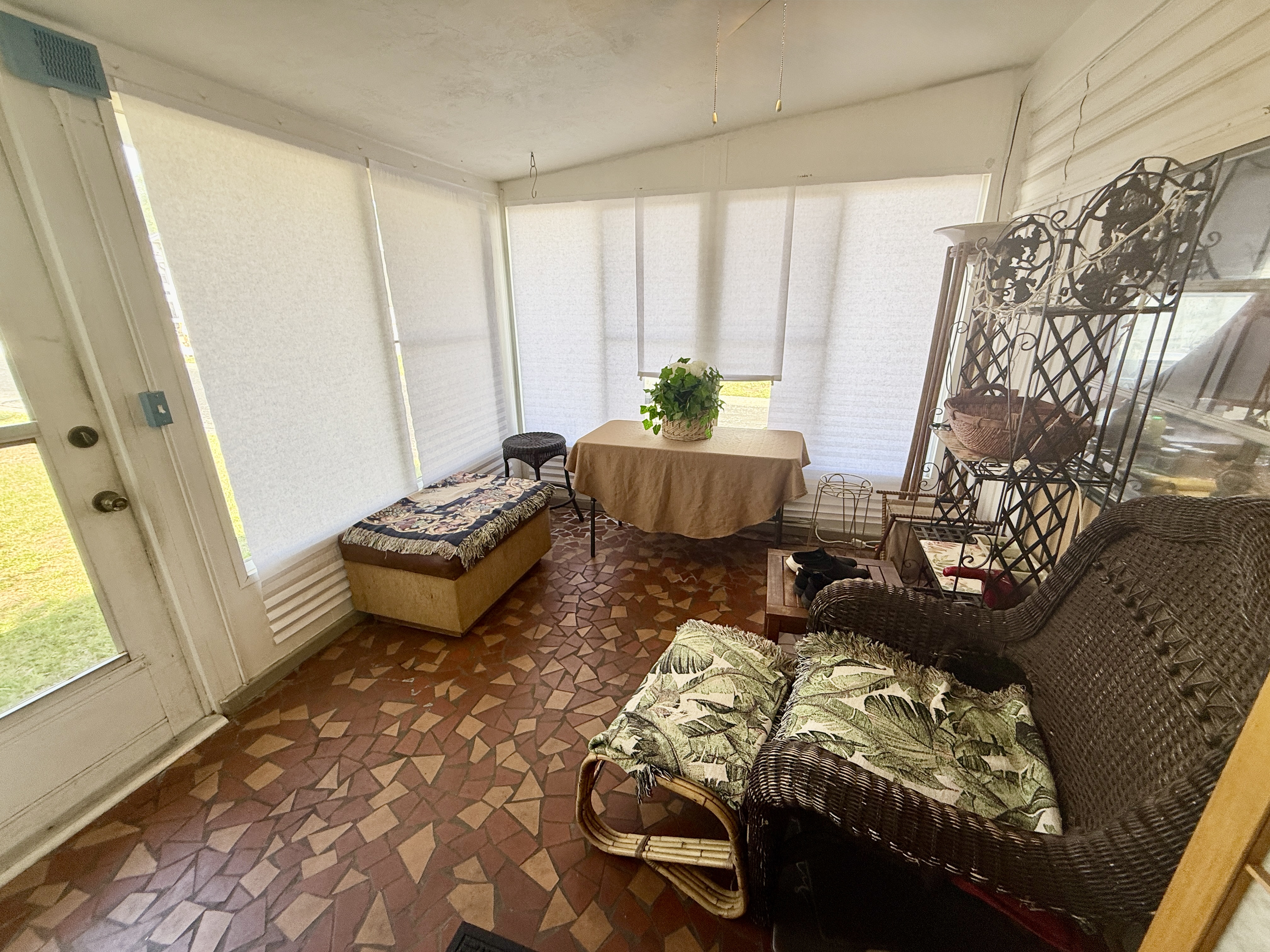 2419 Gulf to Bay Blvd, Lot 1223, Clearwater, Florida 33705, 2 Bedrooms Bedrooms, ,1.5 BathroomsBathrooms,55-Plus Mobile Home,For Sale,Gulf to Bay Blvd, Lot 1223,4749