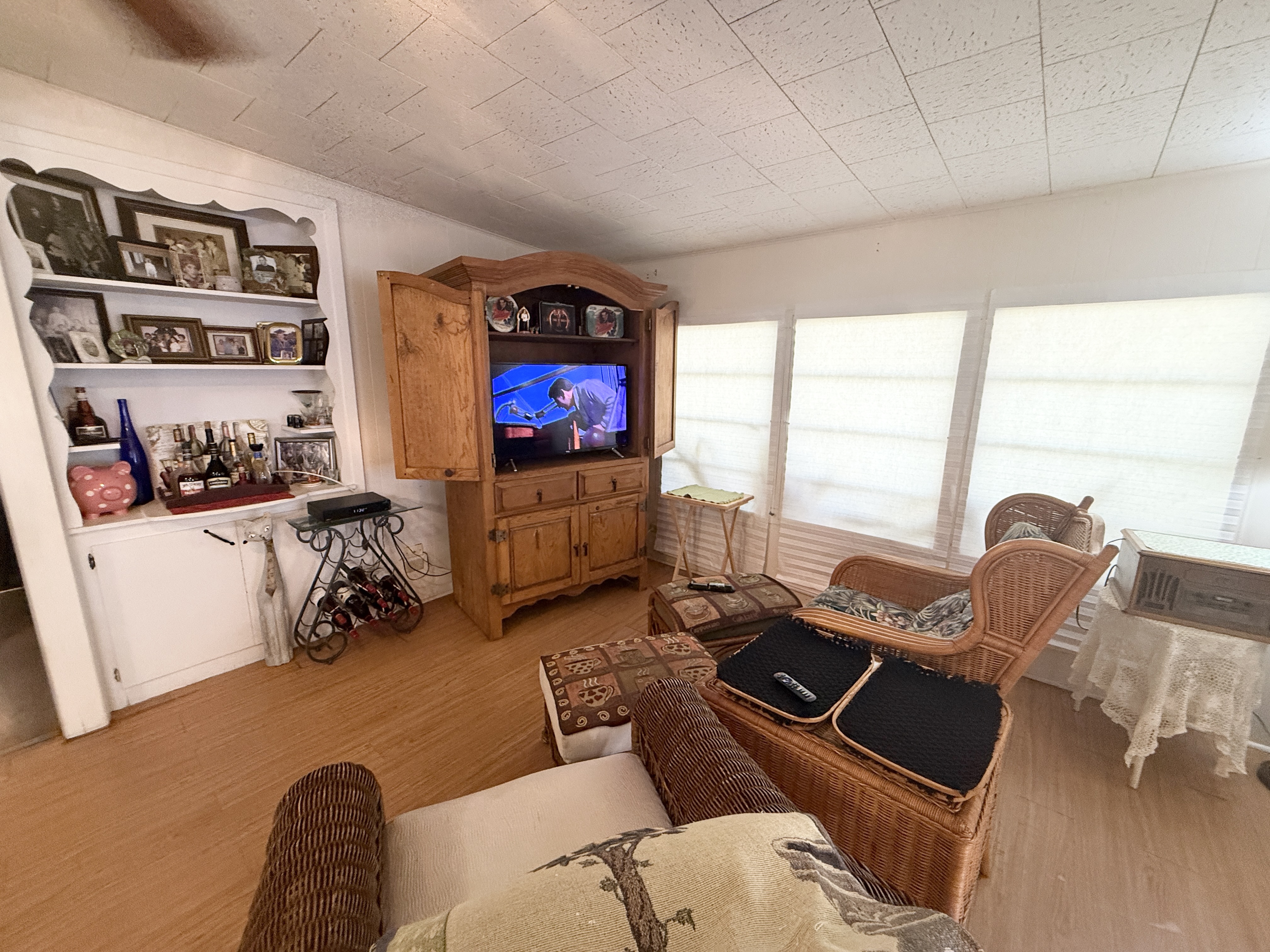 2419 Gulf to Bay Blvd, Lot 1223, Clearwater, Florida 33705, 2 Bedrooms Bedrooms, ,1.5 BathroomsBathrooms,55-Plus Mobile Home,For Sale,Gulf to Bay Blvd, Lot 1223,4749