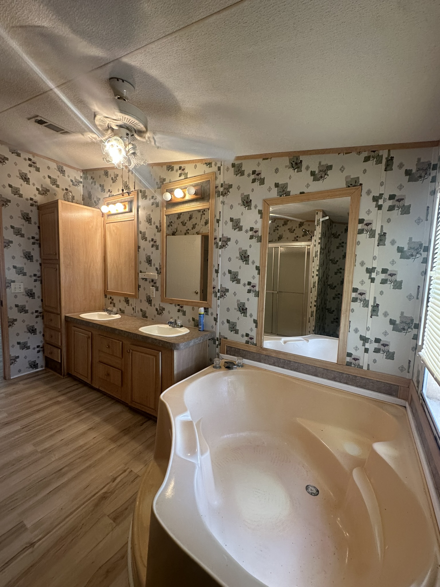 8204 Monitor Dr, New Port Richey, Florida 34653, 2 Bedrooms Bedrooms, ,2 BathroomsBathrooms,55-Plus Mobile Home,For Sale,Monitor Dr,4750