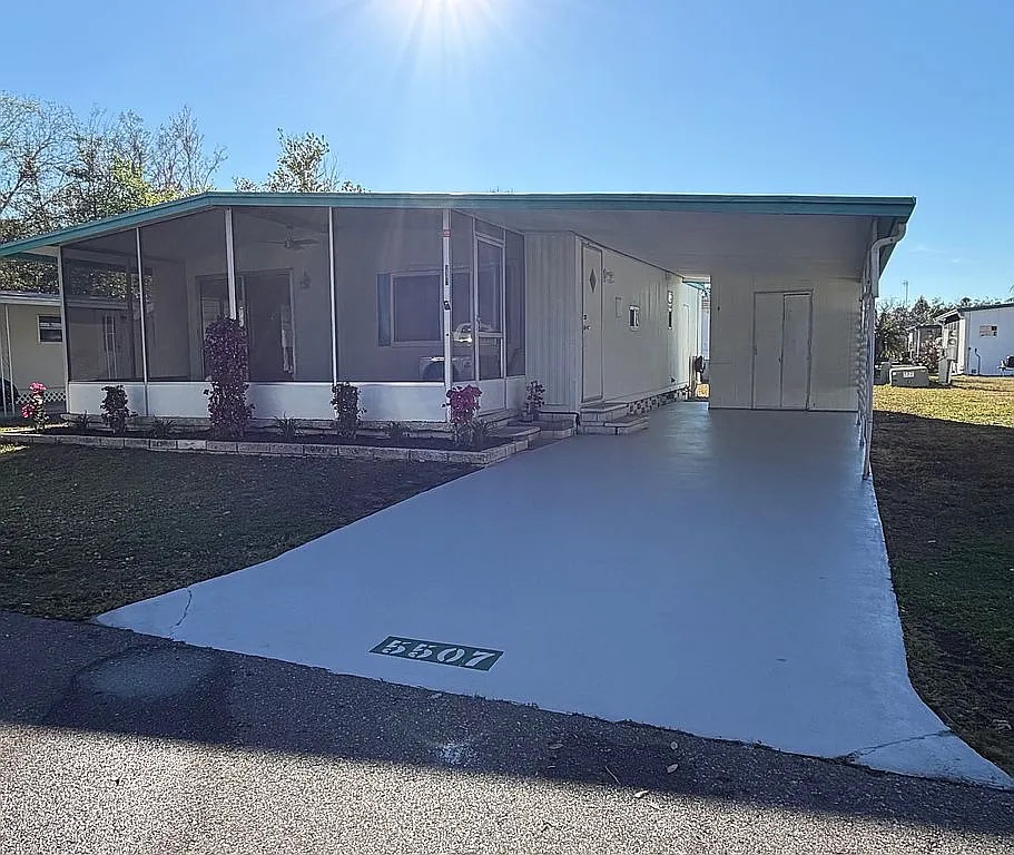 5507 Pinecrest Dr, New Port Richey, Florida 34653, 2 Bedrooms Bedrooms, ,1 BathroomBathrooms,55-Plus Mobile Home,For Sale,Pinecrest Dr,4754