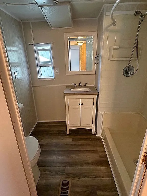 5507 Pinecrest Dr, New Port Richey, Florida 34653, 2 Bedrooms Bedrooms, ,1 BathroomBathrooms,55-Plus Mobile Home,For Sale,Pinecrest Dr,4754