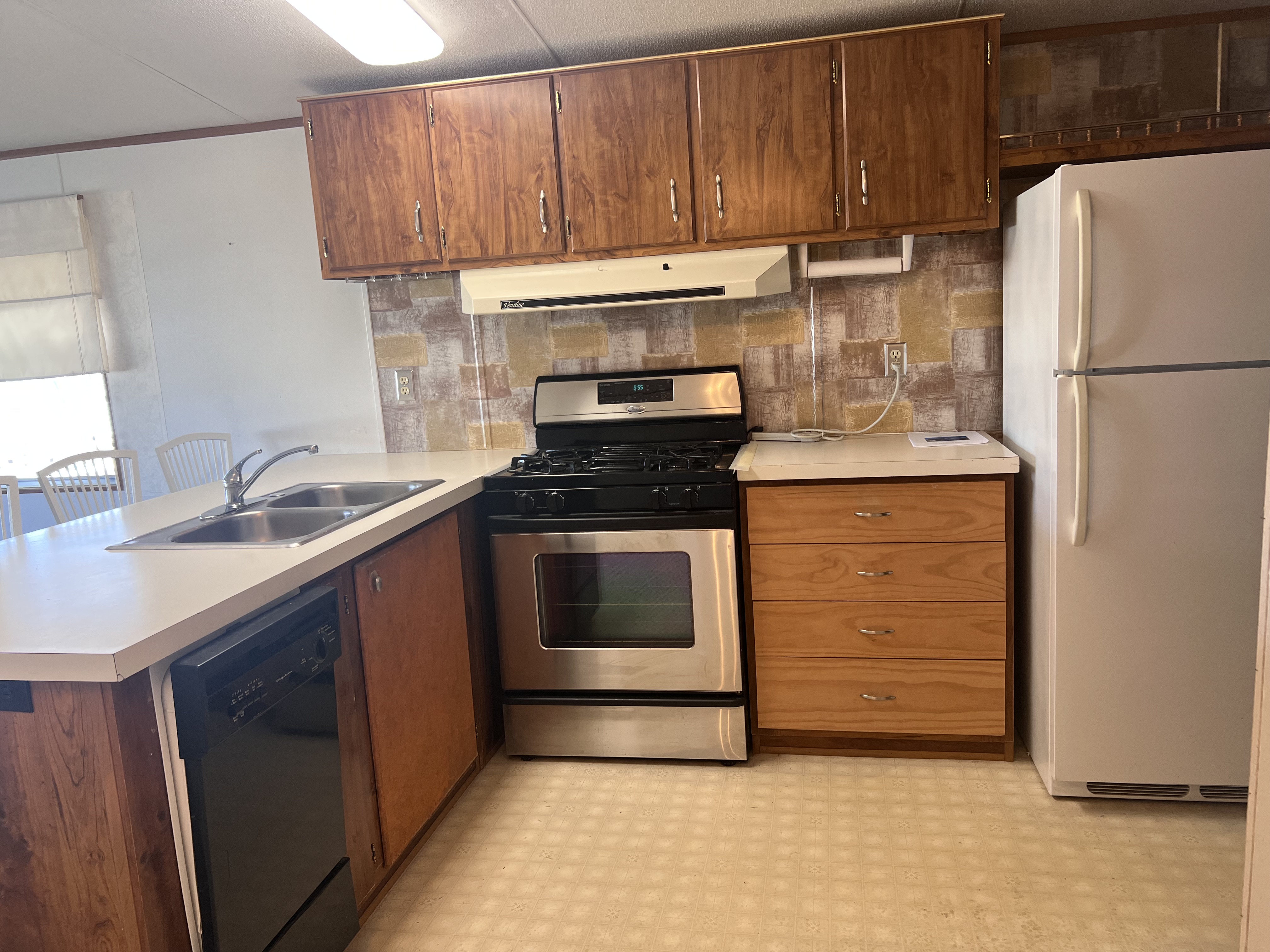 7020 Captain Kidd Ave, Sarasota, Florida 34231, 1 Bedroom Bedrooms, ,1 BathroomBathrooms,55-Plus Mobile Home,For Sale,Captain Kidd Ave,35,4755
