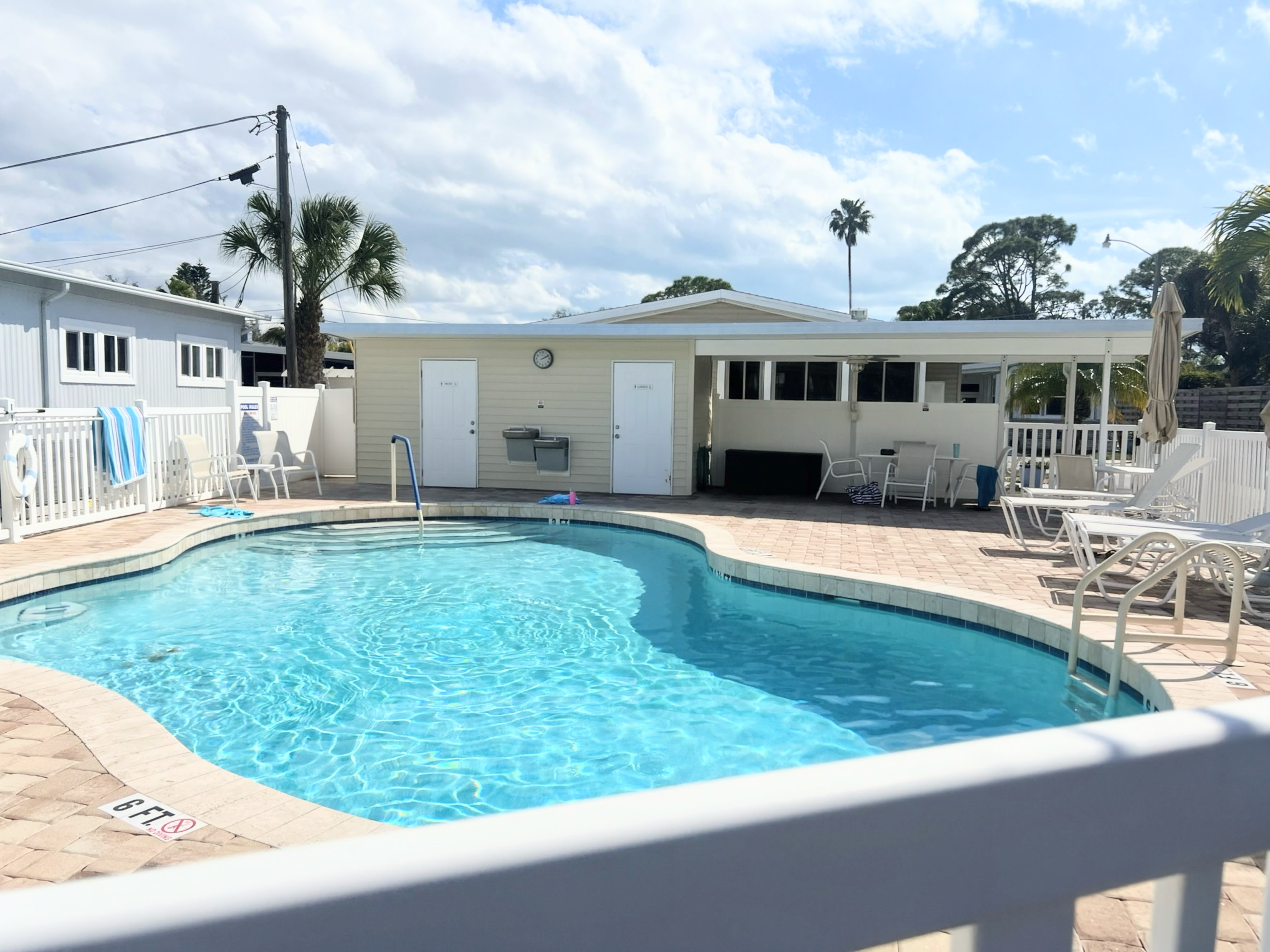 7020 Captain Kidd Ave, Sarasota, Florida 34231, 1 Bedroom Bedrooms, ,1 BathroomBathrooms,55-Plus Mobile Home,For Sale,Captain Kidd Ave,35,4755