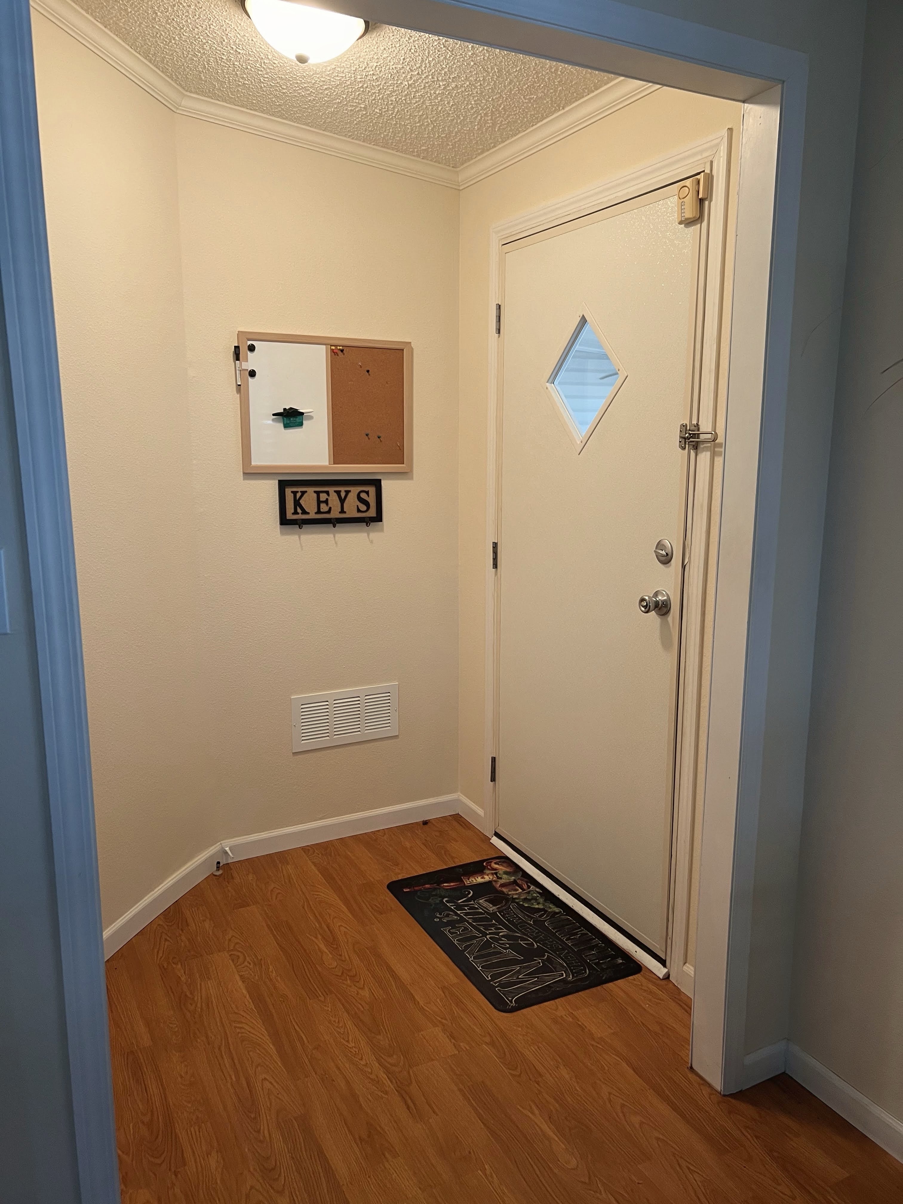 279 Lake Dr, Nokomis, Florida 34275, 2 Bedrooms Bedrooms, ,2 BathroomsBathrooms,55-Plus Mobile Home,For Sale,Lake Dr,4756